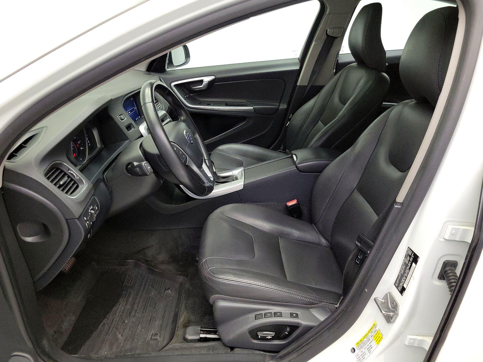 Thumbnail: 2017 Volvo S60 - 11