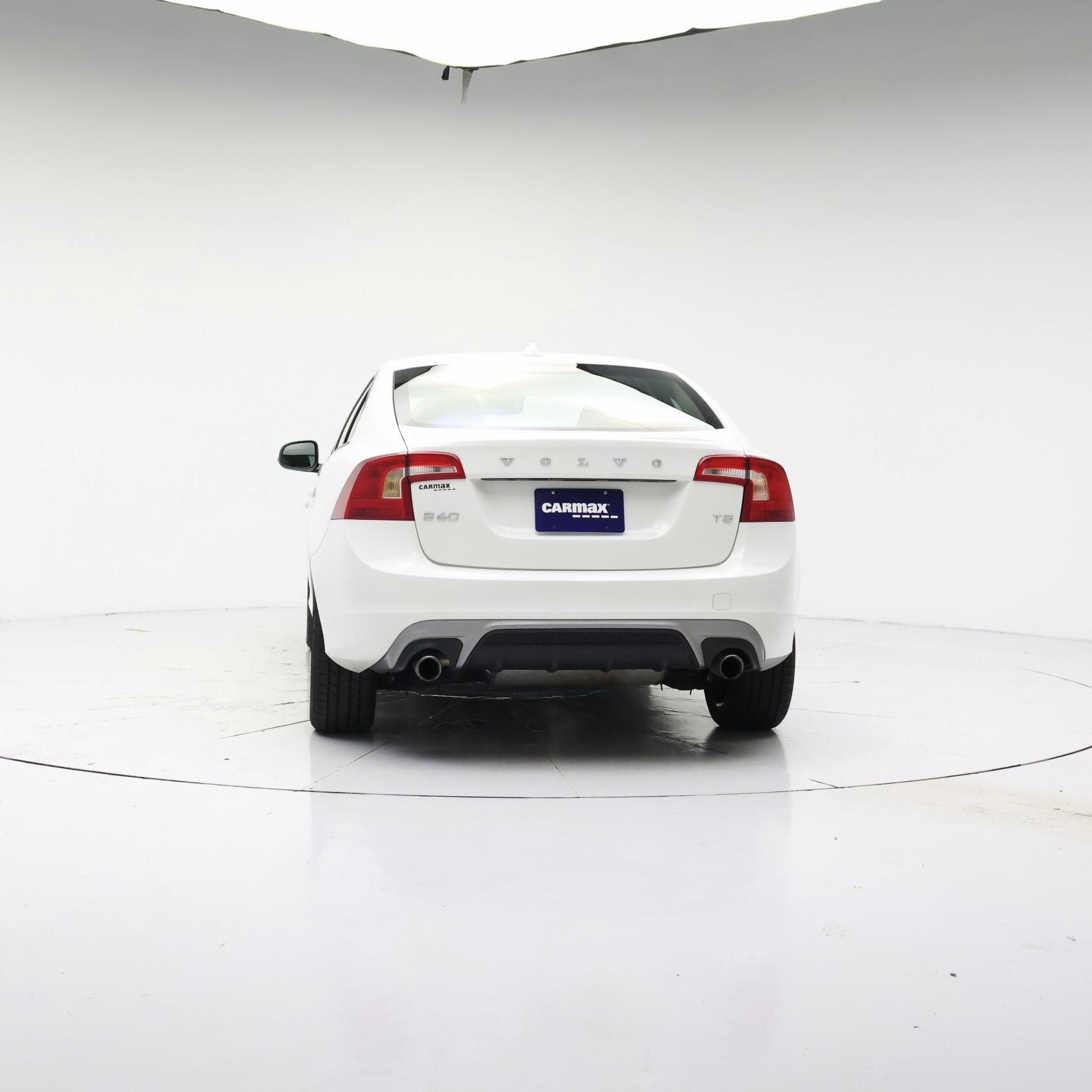 Thumbnail: 2017 Volvo S60 - 6