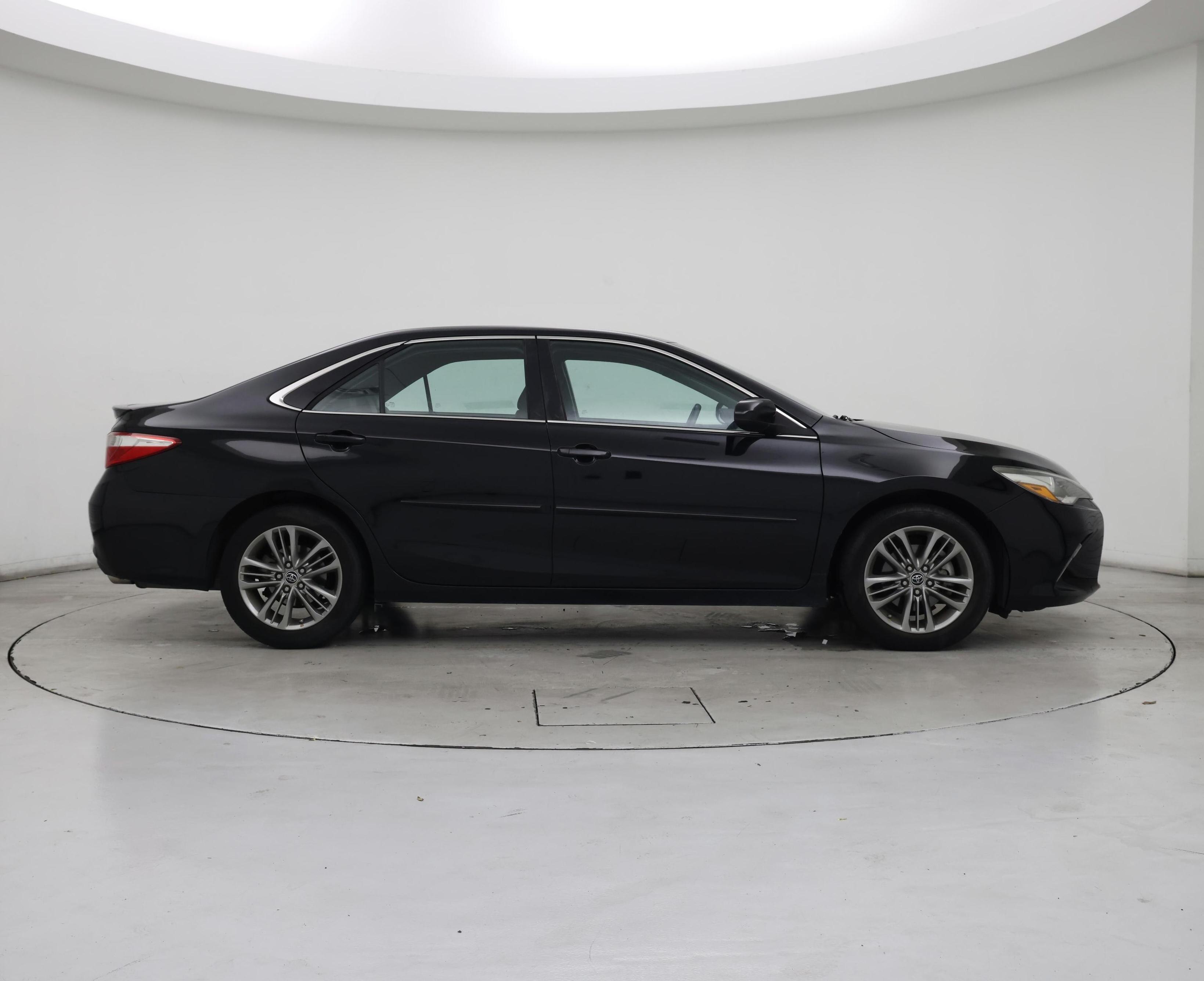 Thumbnail: 2015 Toyota Camry - 7