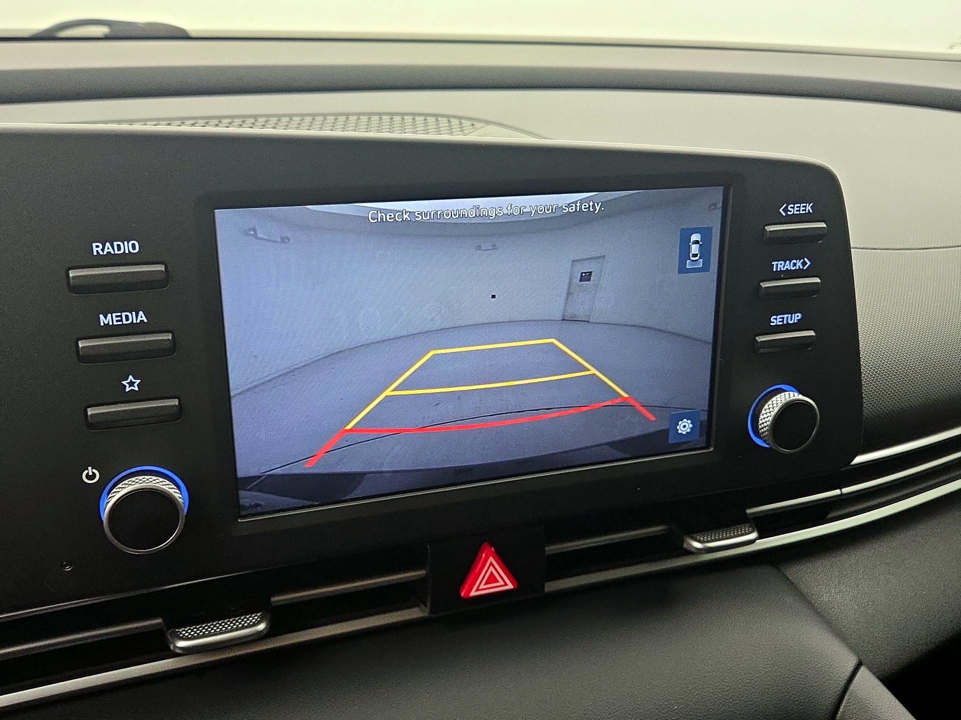 Thumbnail: 2021 Hyundai Elantra - 14