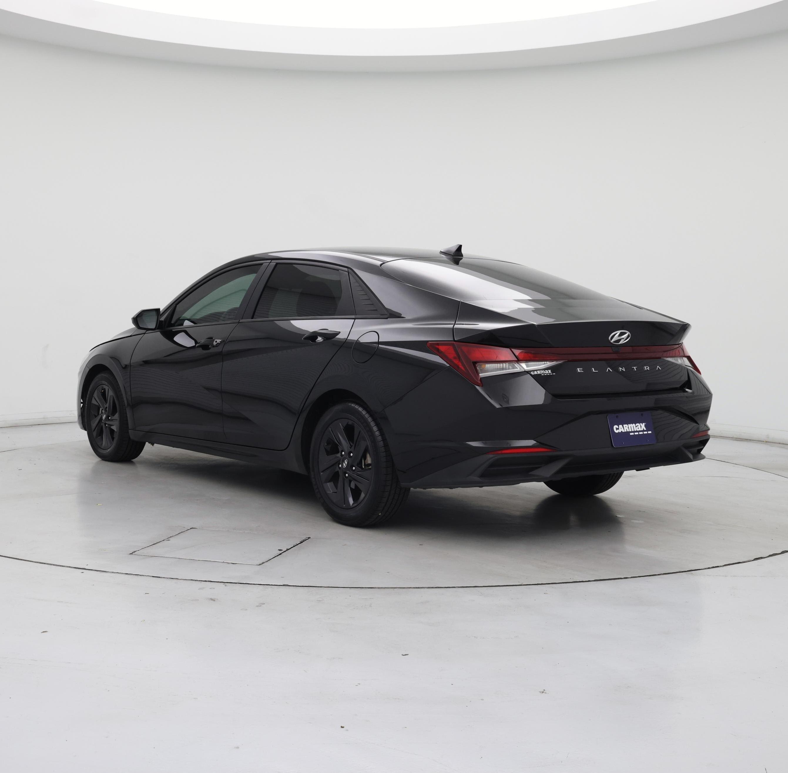 Thumbnail: 2021 Hyundai Elantra - 2