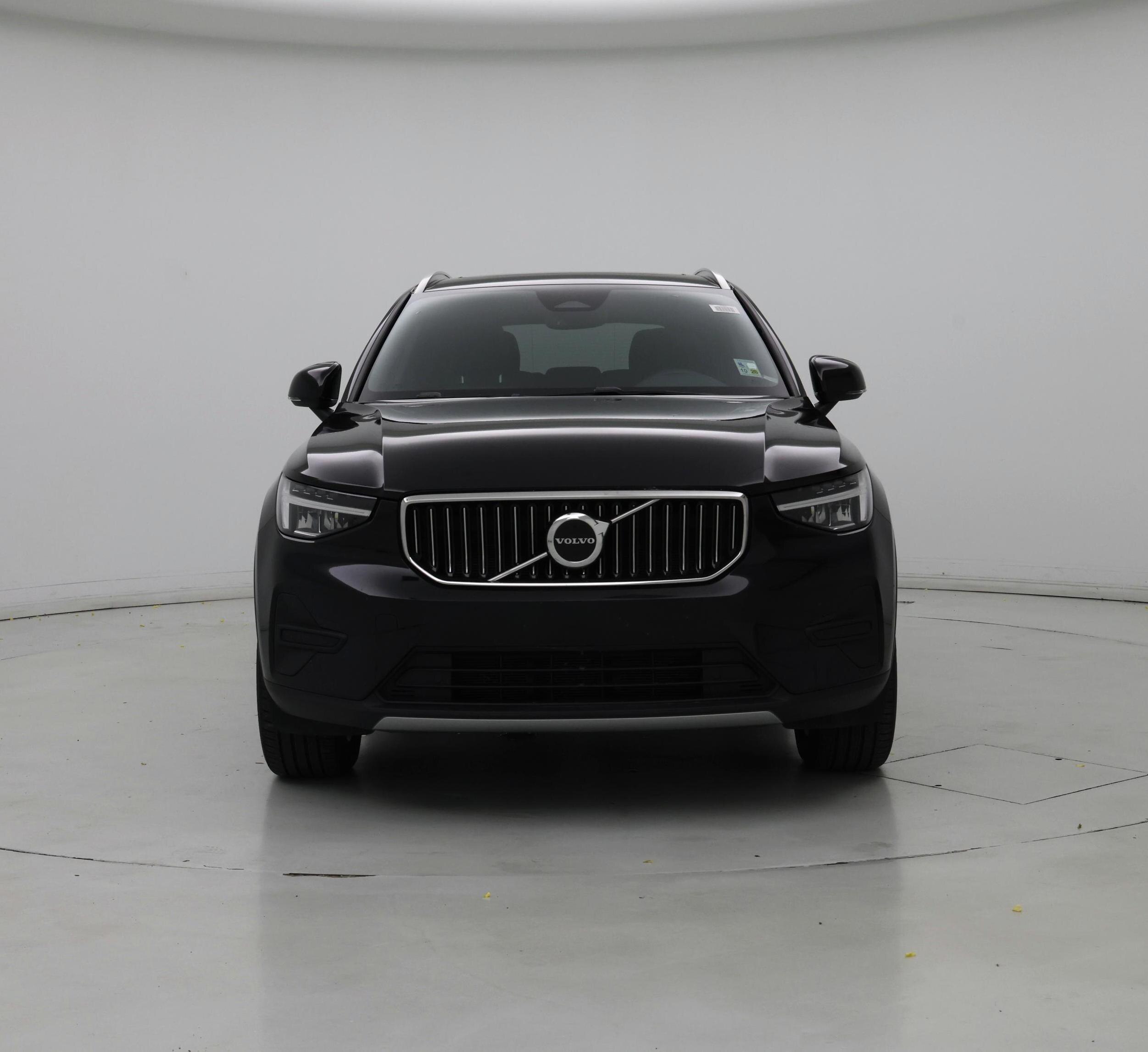 Thumbnail: 2025 Volvo XC40 - 5