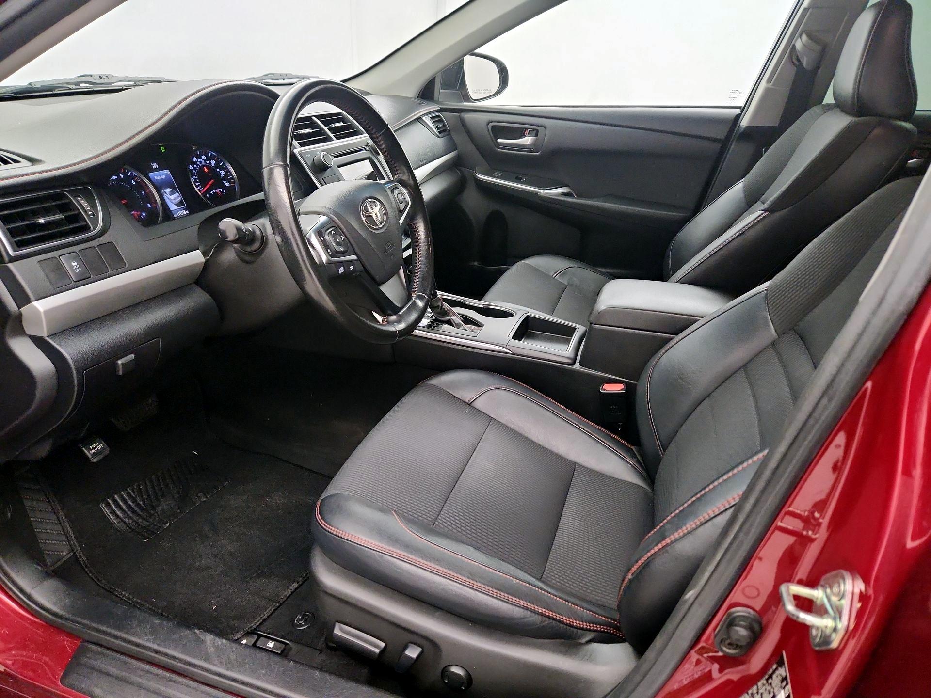 Thumbnail: 2016 Toyota Camry - 11