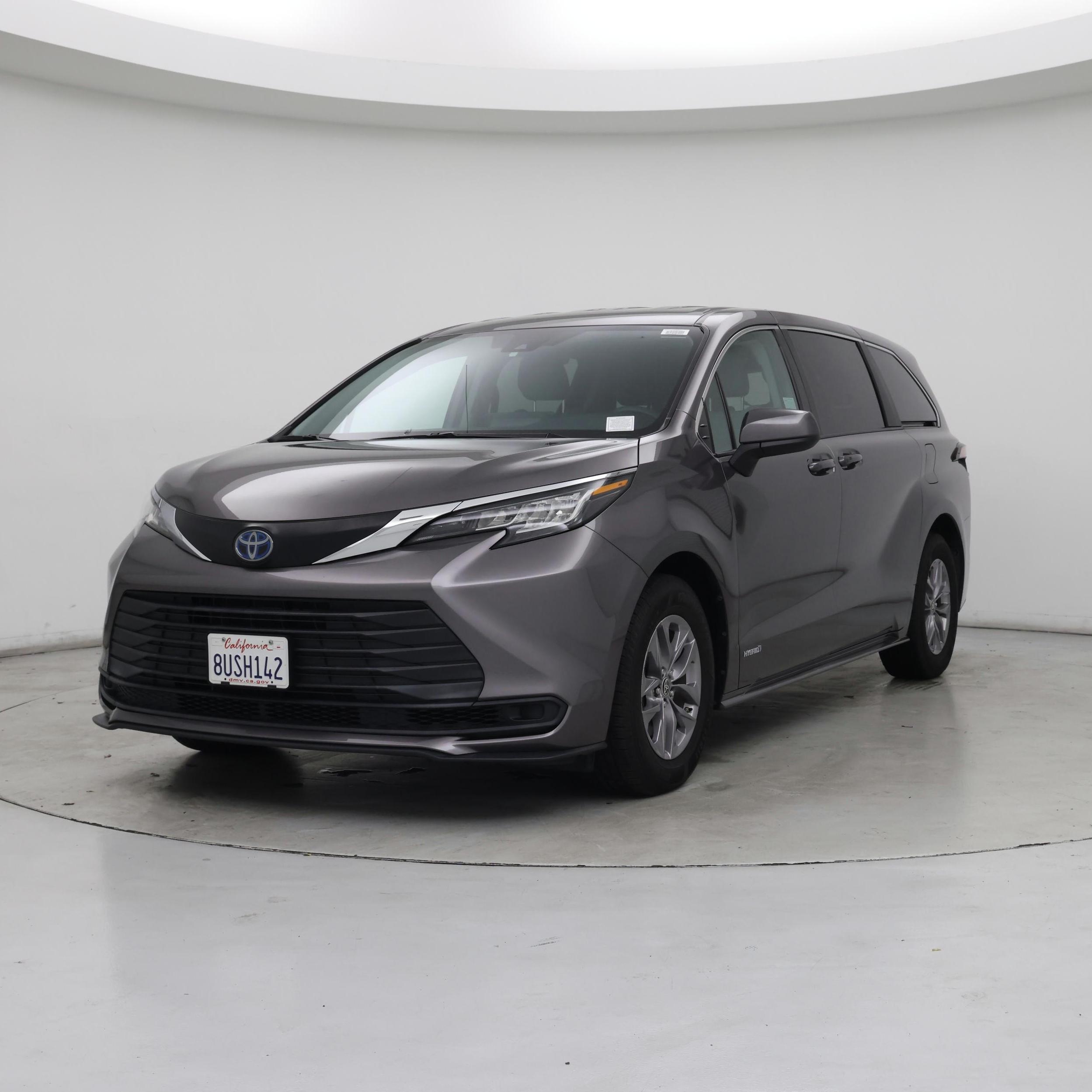 Thumbnail: 2021 Toyota Sienna - 4