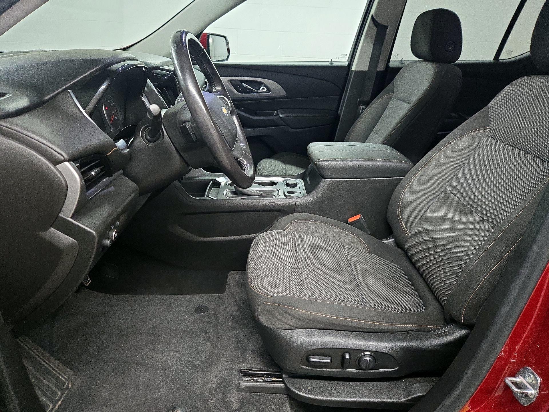 Thumbnail: 2019 Chevrolet Traverse - 11