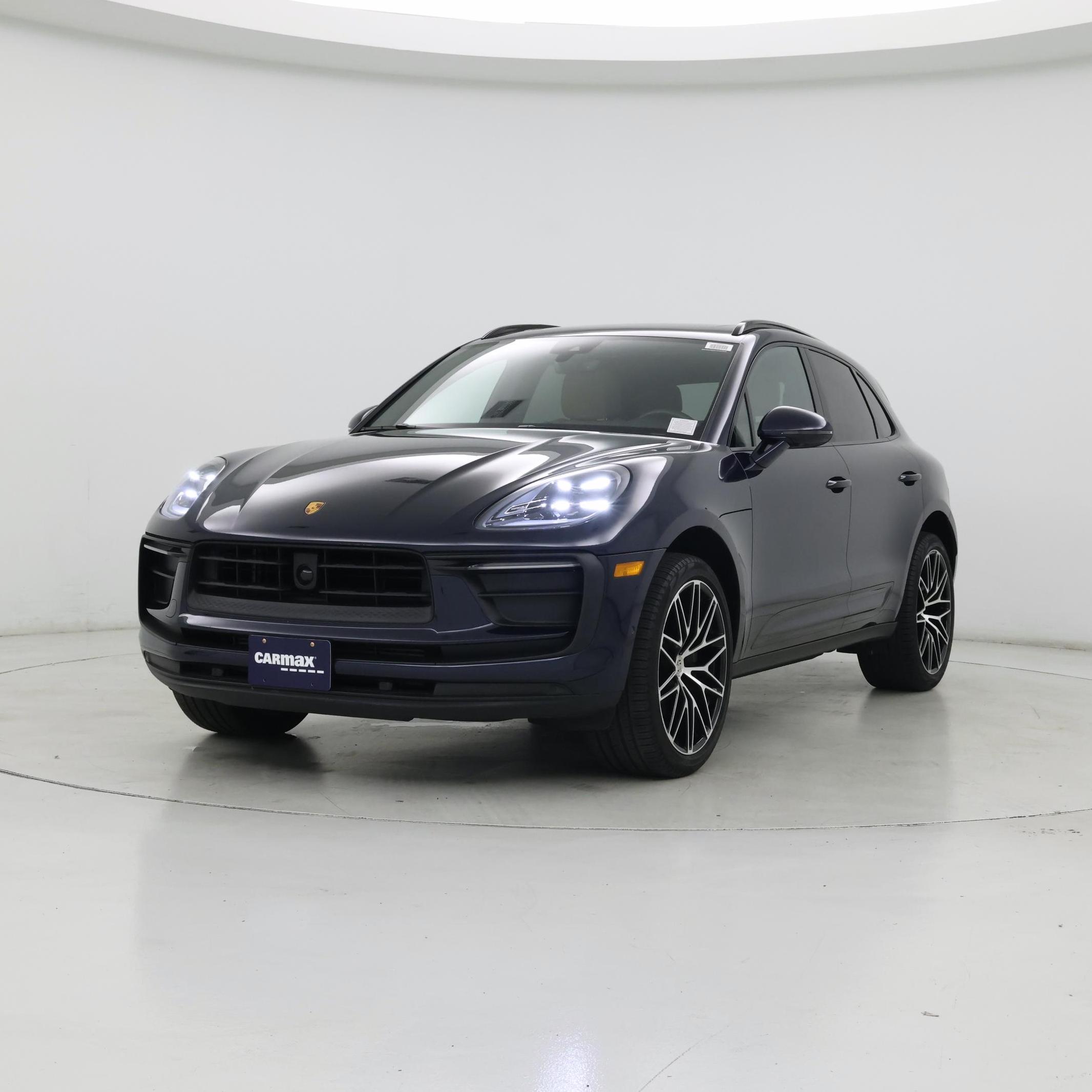 Thumbnail: 2023 Porsche Macan - 4