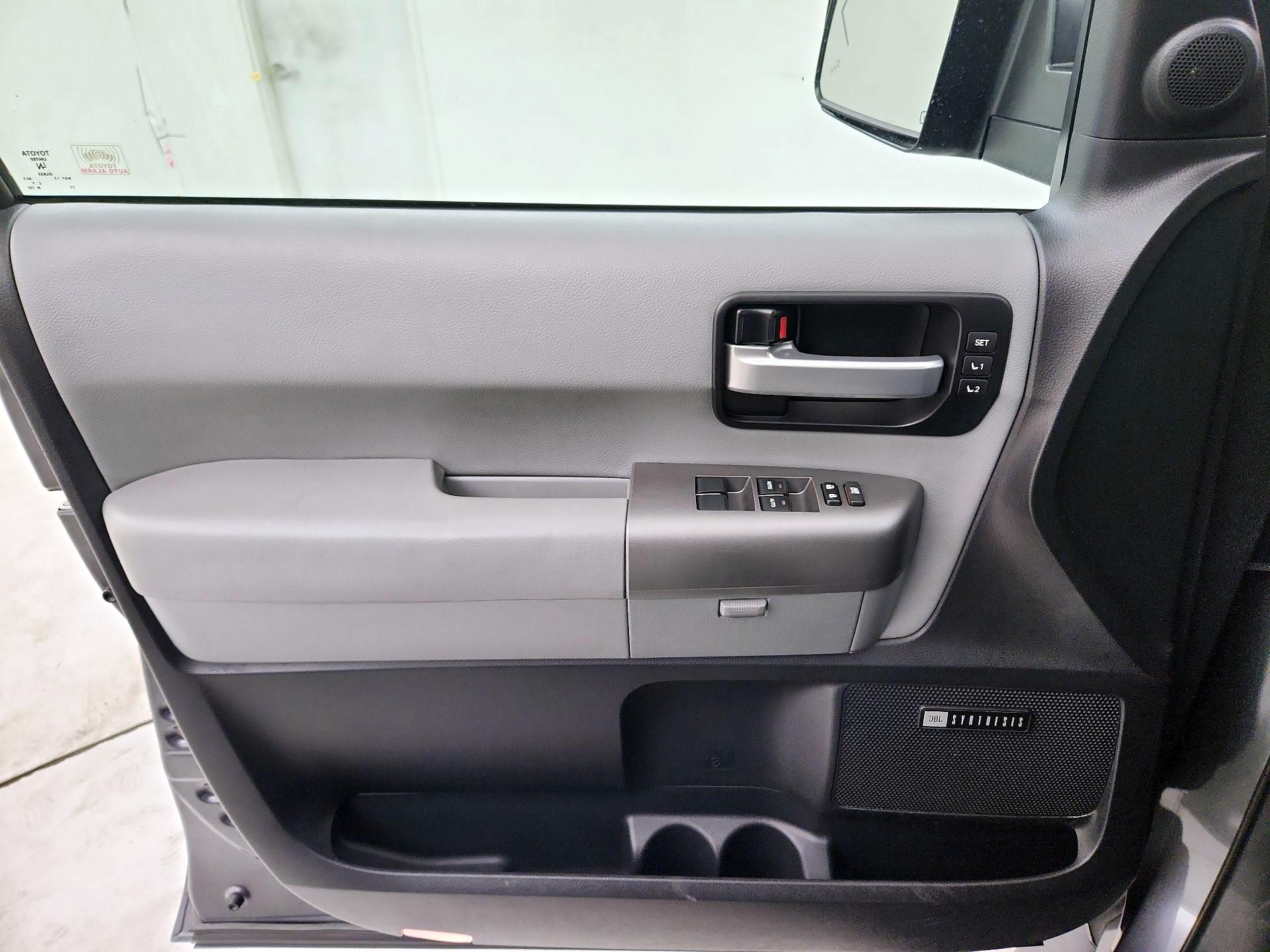 Thumbnail: 2016 Toyota Sequoia - 12