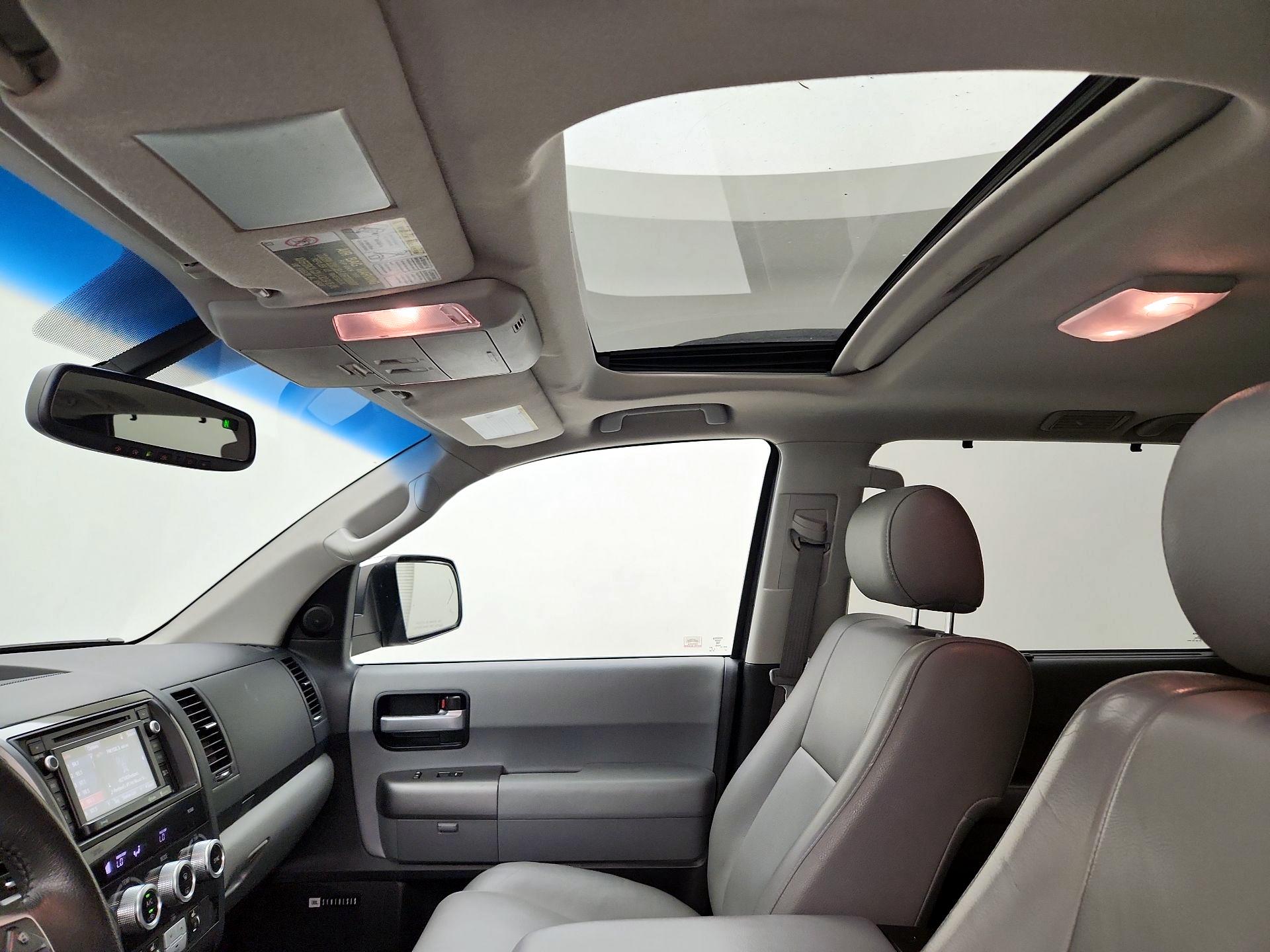 Thumbnail: 2016 Toyota Sequoia - 19