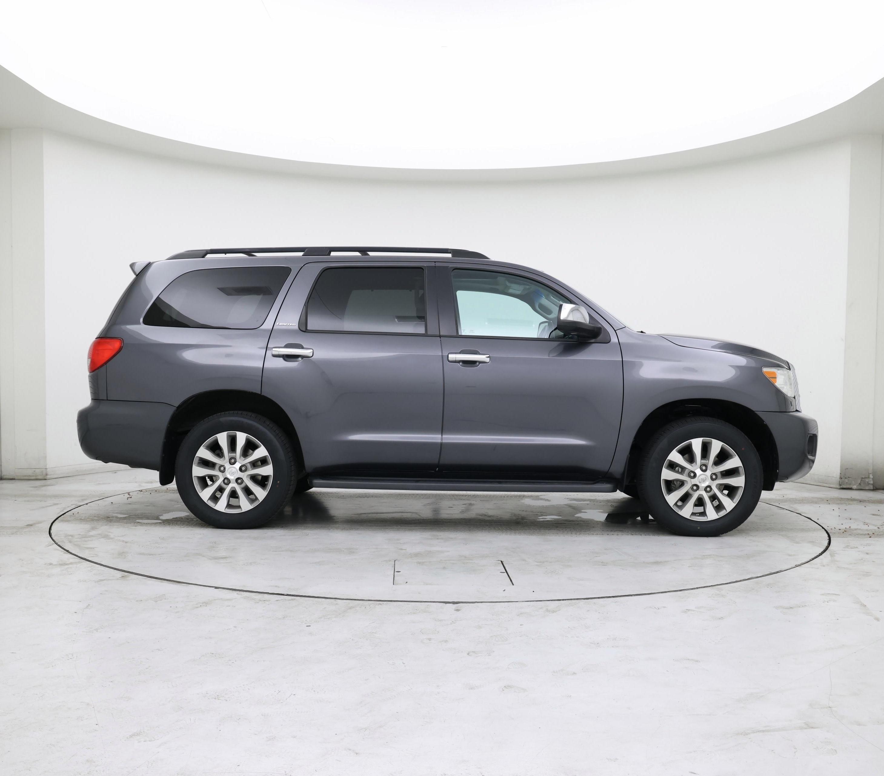 Thumbnail: 2016 Toyota Sequoia - 7