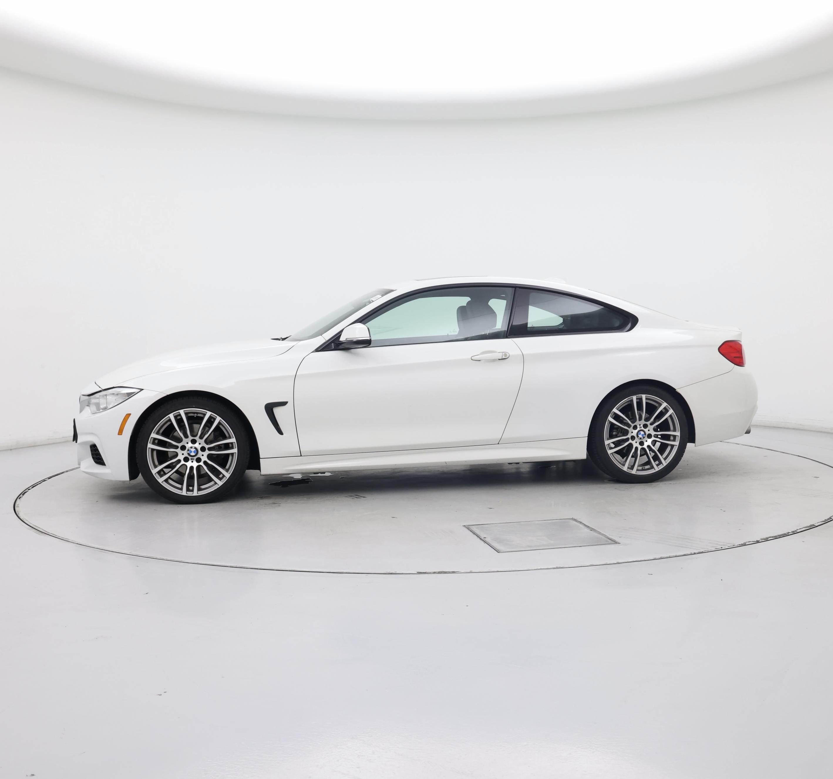 Thumbnail: 2015 BMW 4 Series - 3