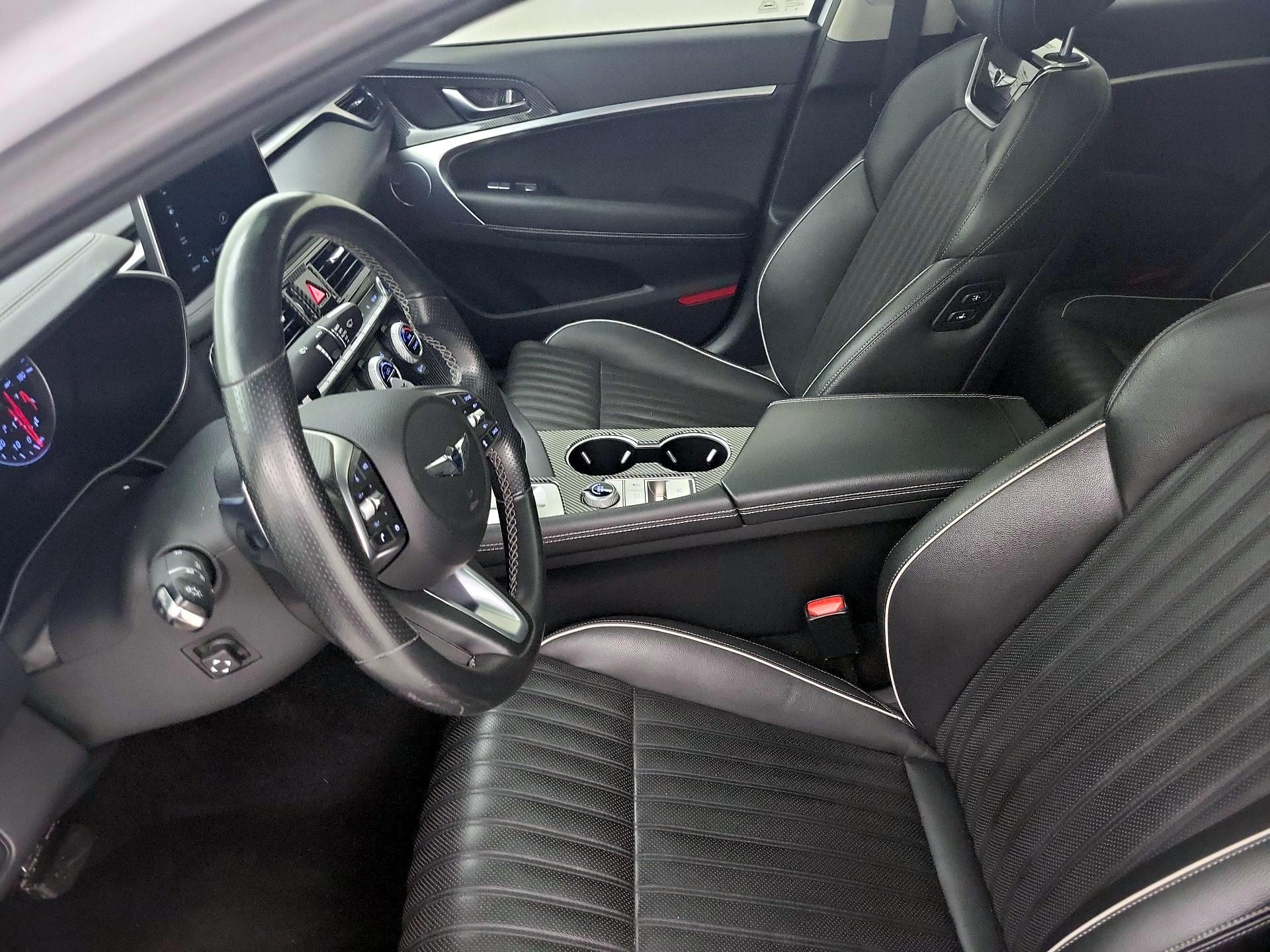 Thumbnail: 2019 Genesis G70 - 11