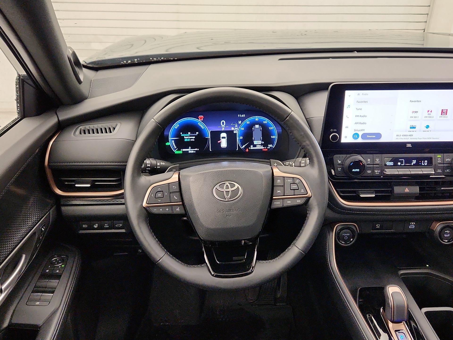 Thumbnail: 2025 Toyota Highlander - 10