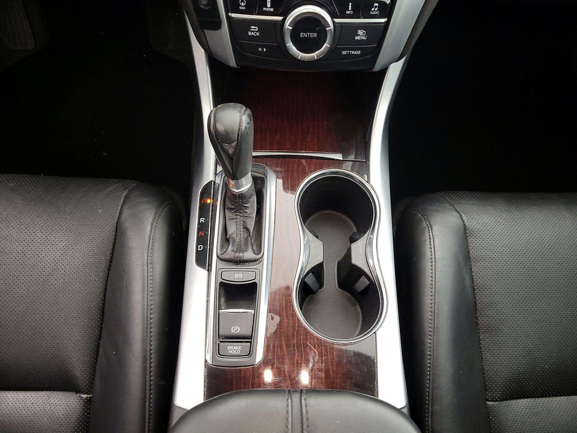 Thumbnail: 2015 Acura TLX - 18