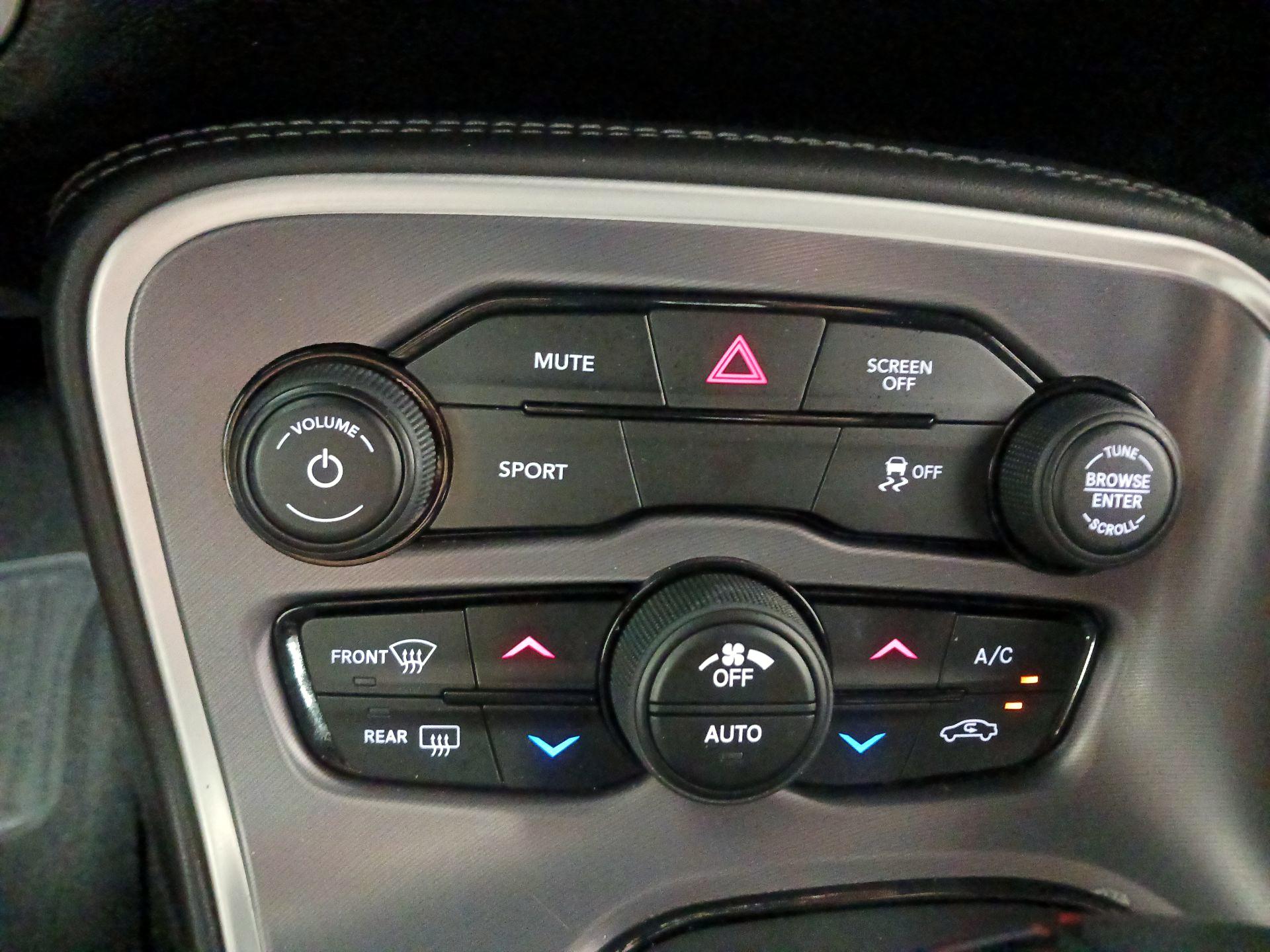 Thumbnail: 2019 Dodge Challenger - 15