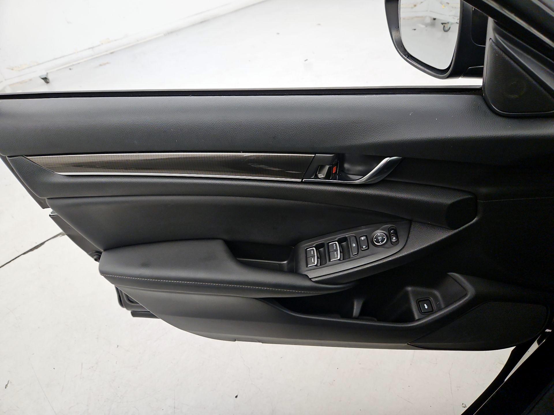 Thumbnail: 2021 Honda Accord - 12
