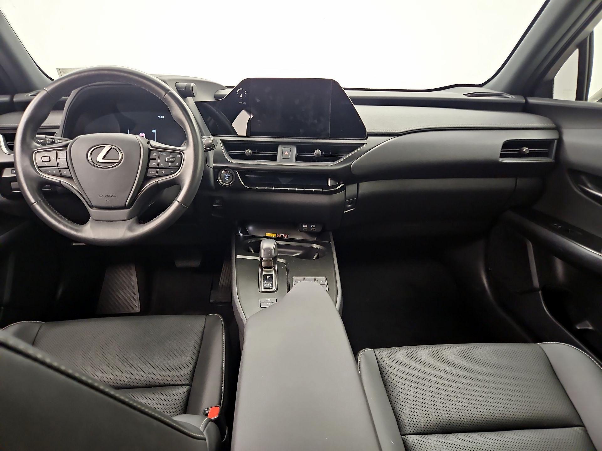 Thumbnail: 2025 Lexus UX - 9