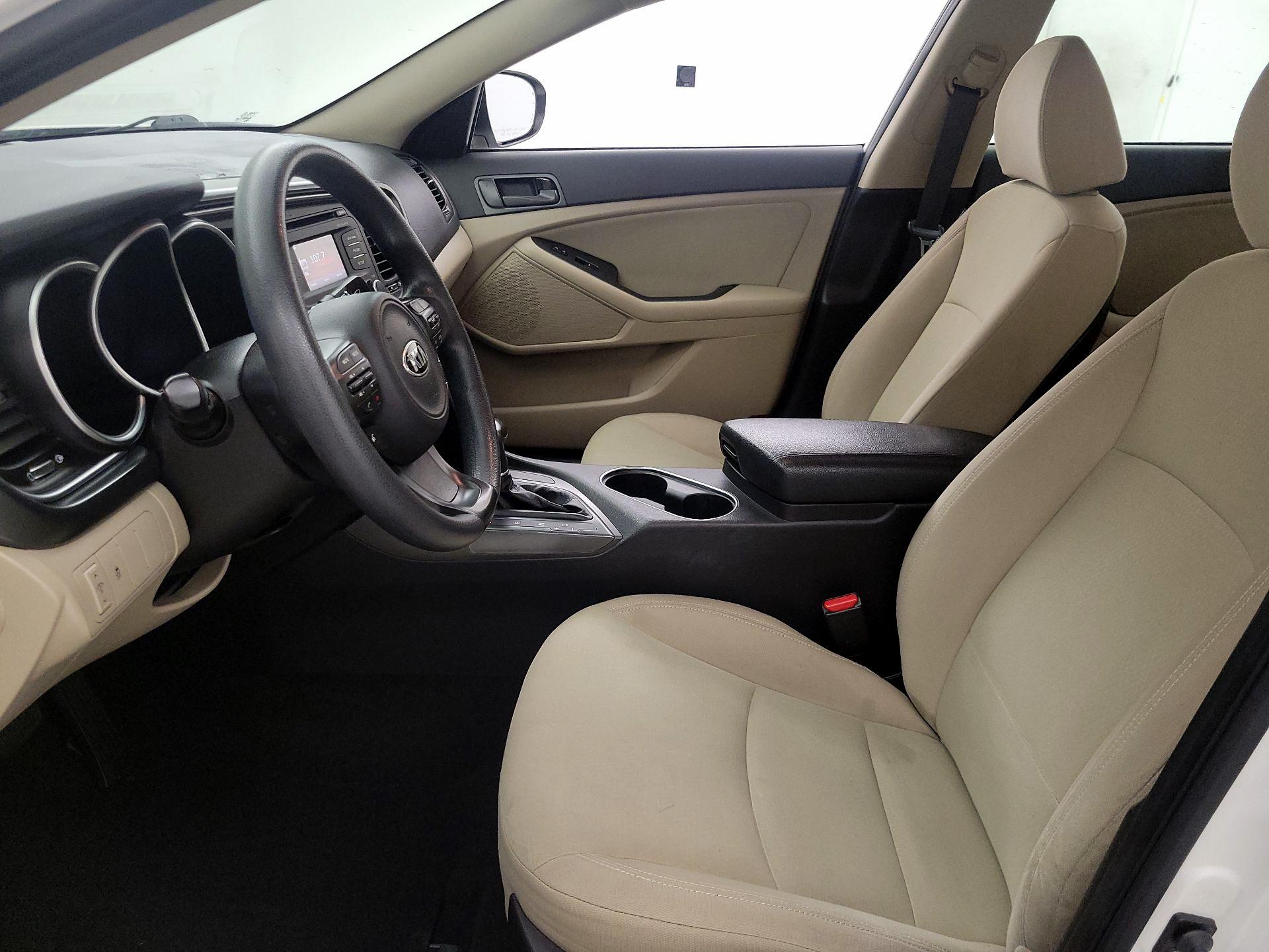 Thumbnail: 2015 Kia Optima - 11