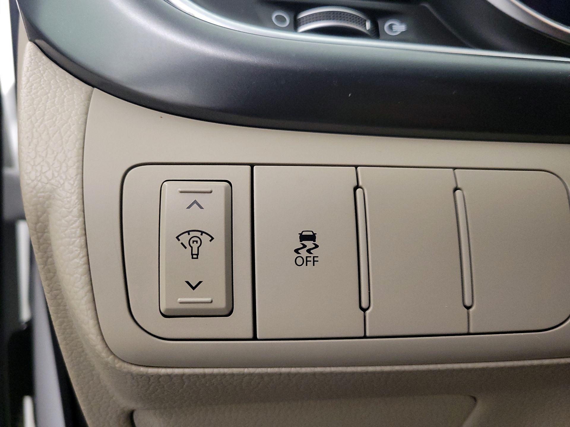 Thumbnail: 2015 Kia Optima - 13
