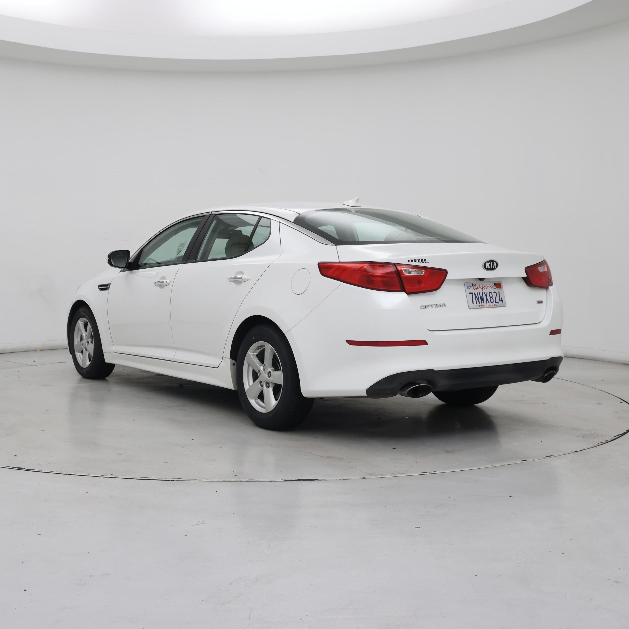 Thumbnail: 2015 Kia Optima - 2