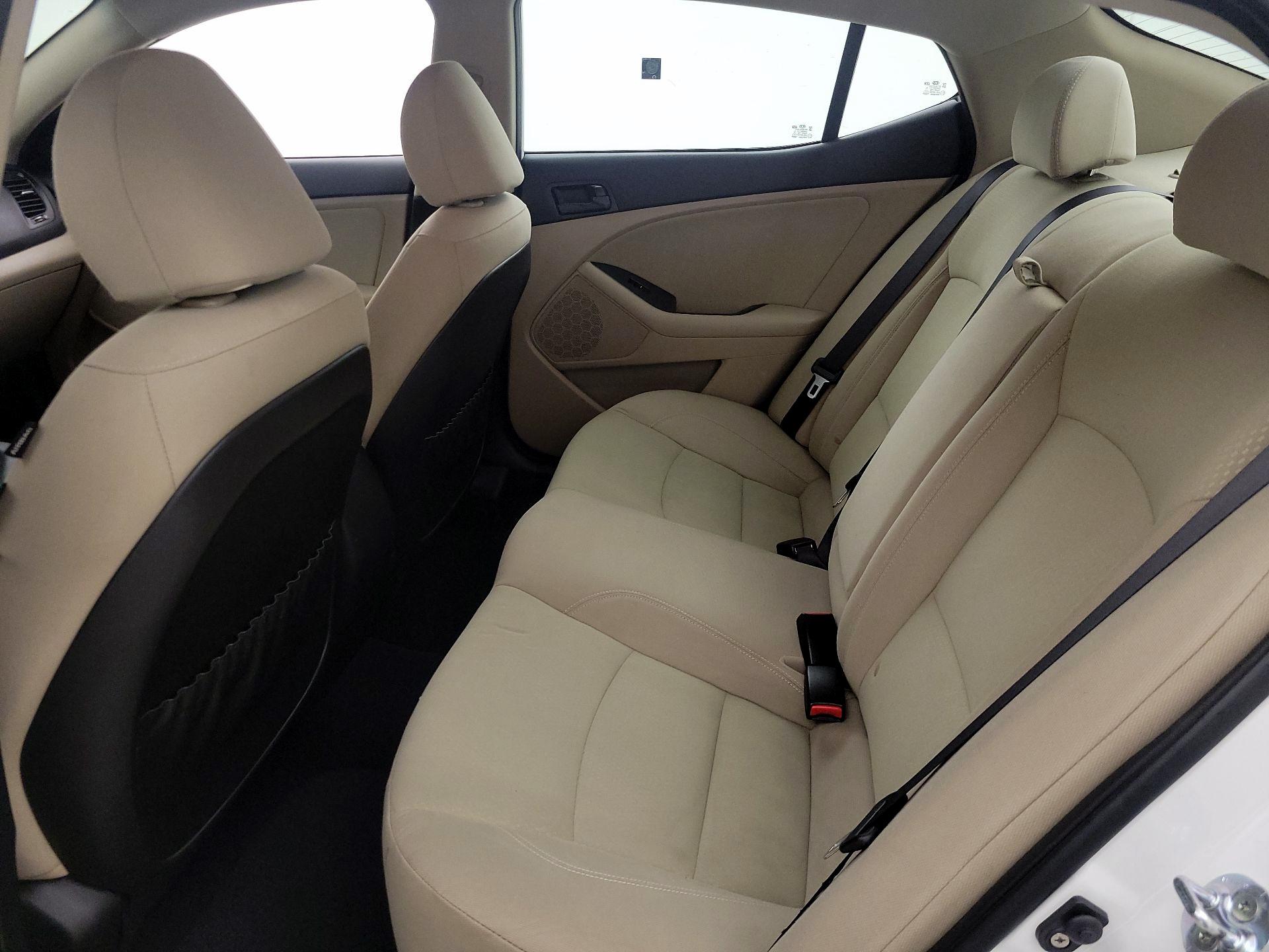 Thumbnail: 2015 Kia Optima - 19