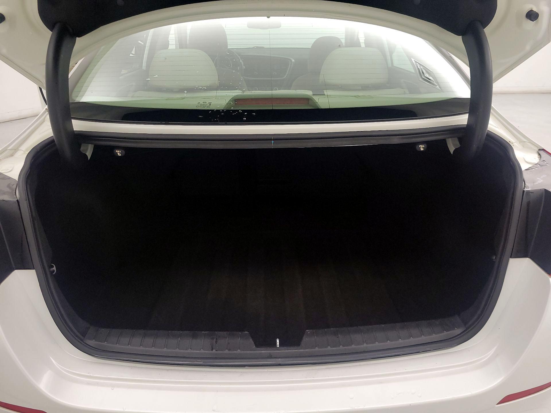 Thumbnail: 2015 Kia Optima - 20
