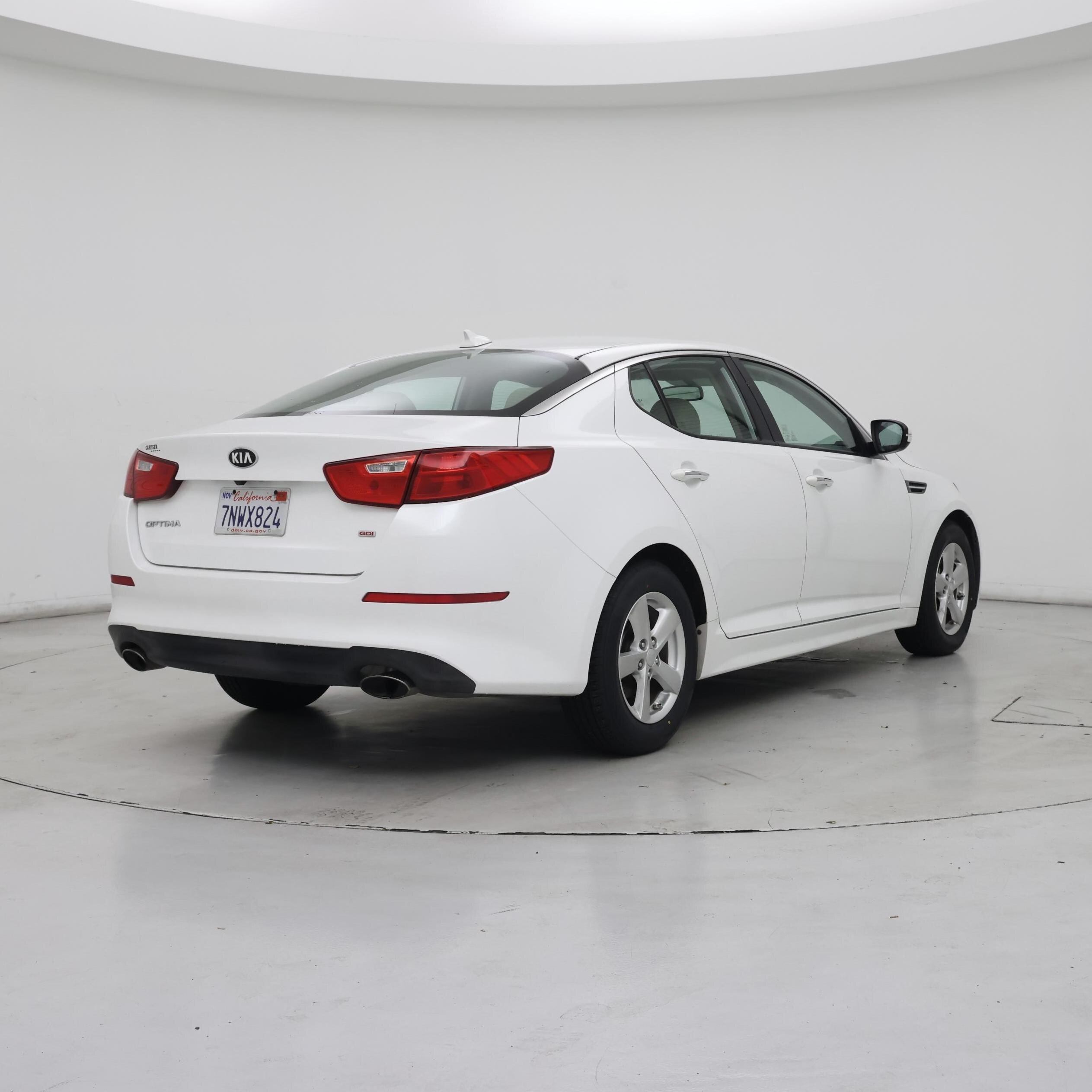Thumbnail: 2015 Kia Optima - 8