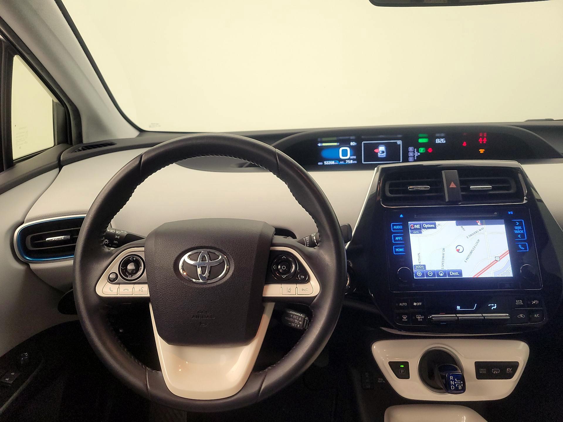 Thumbnail: 2018 Toyota Prius Prime - 10