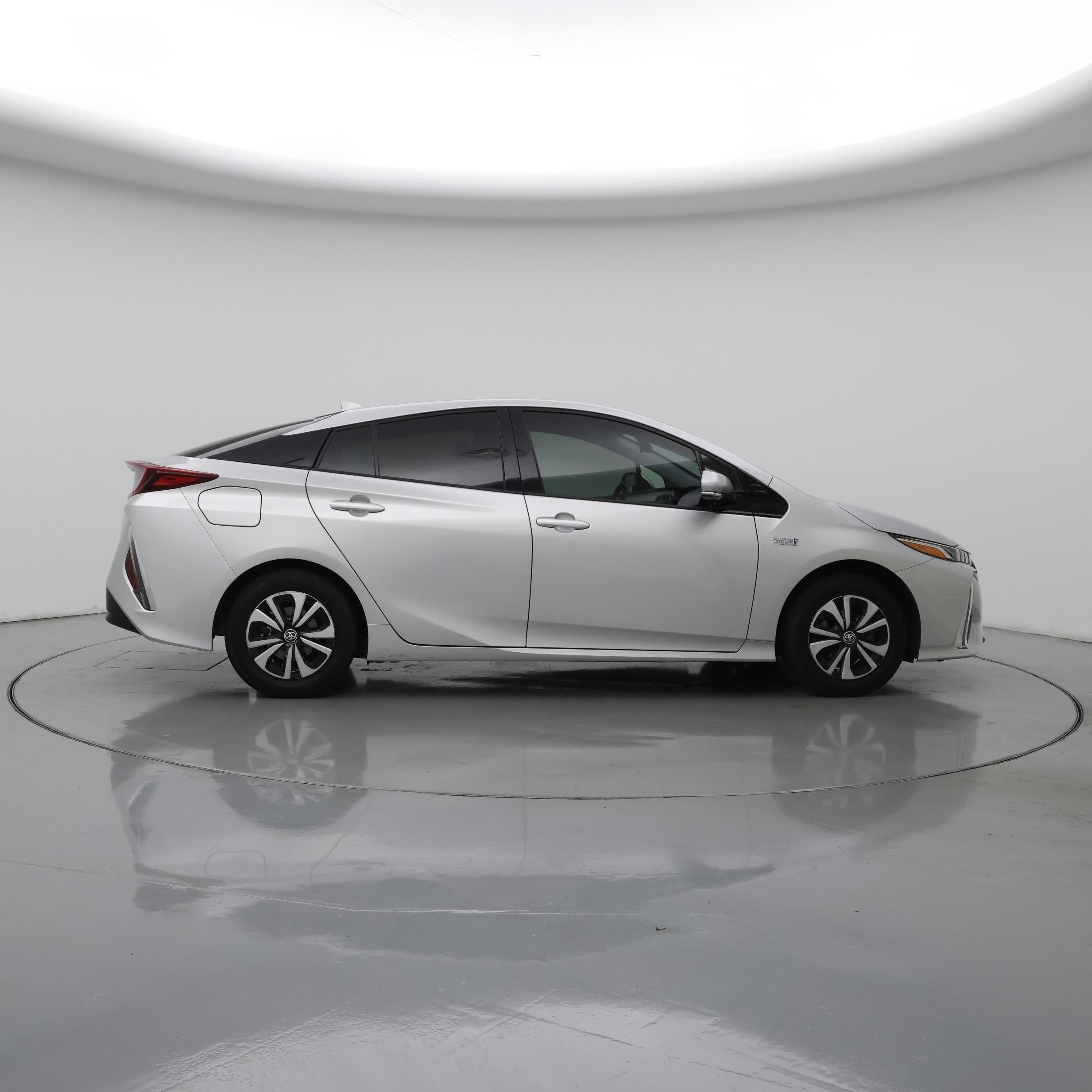 Thumbnail: 2018 Toyota Prius Prime - 7