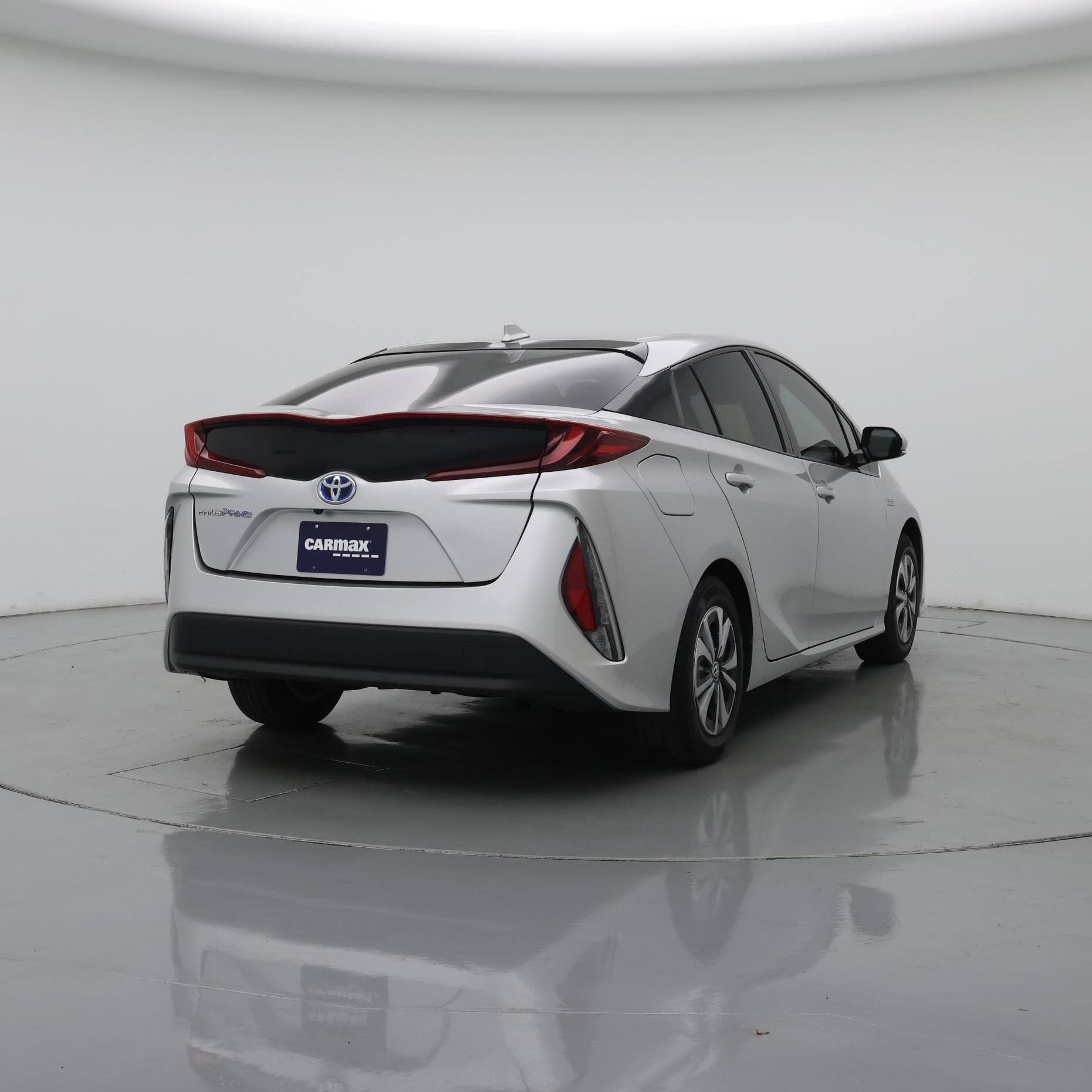 Thumbnail: 2018 Toyota Prius Prime - 8