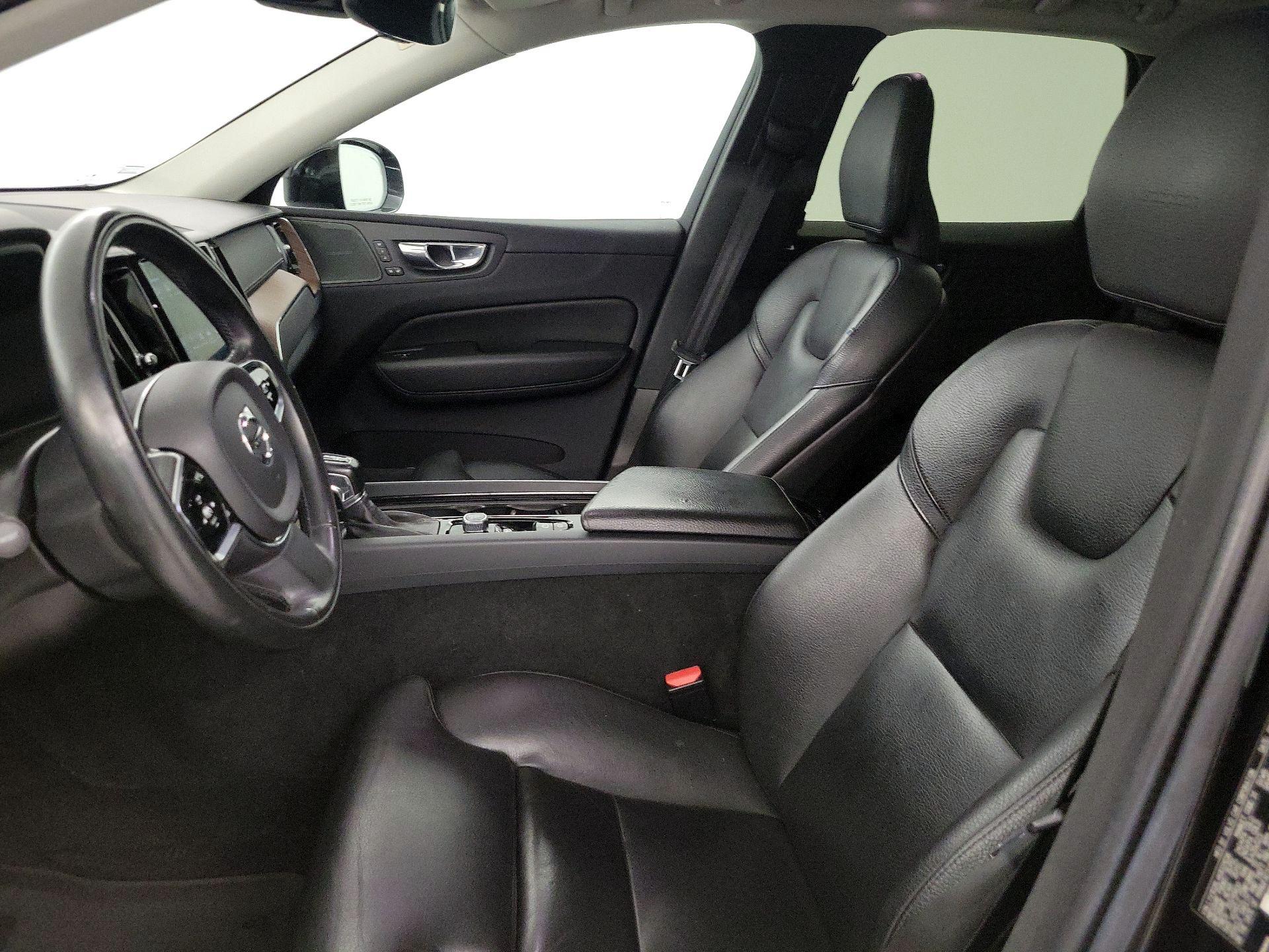Thumbnail: 2019 Volvo XC60 - 11