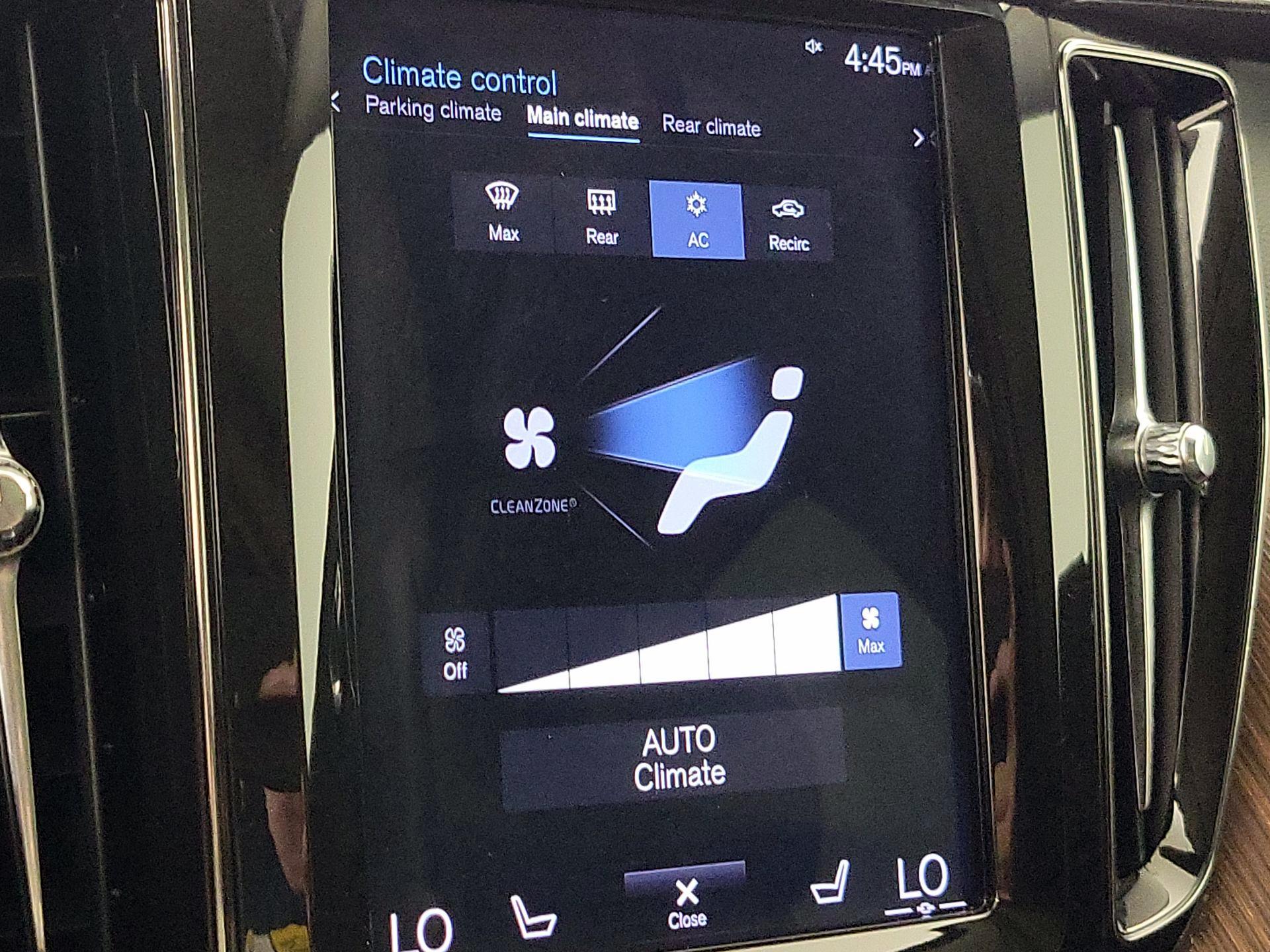 Thumbnail: 2019 Volvo XC60 - 16