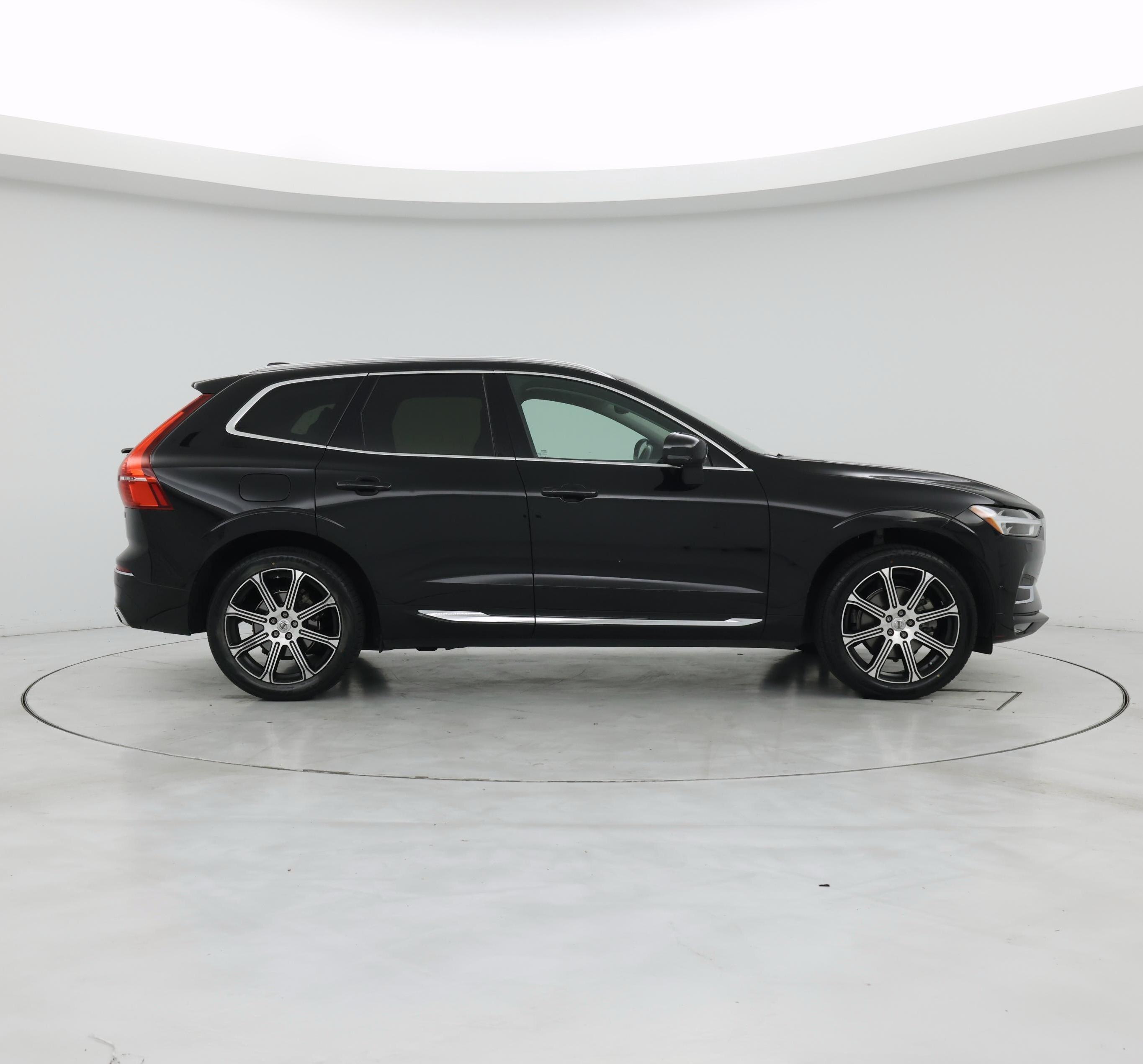 Thumbnail: 2019 Volvo XC60 - 7