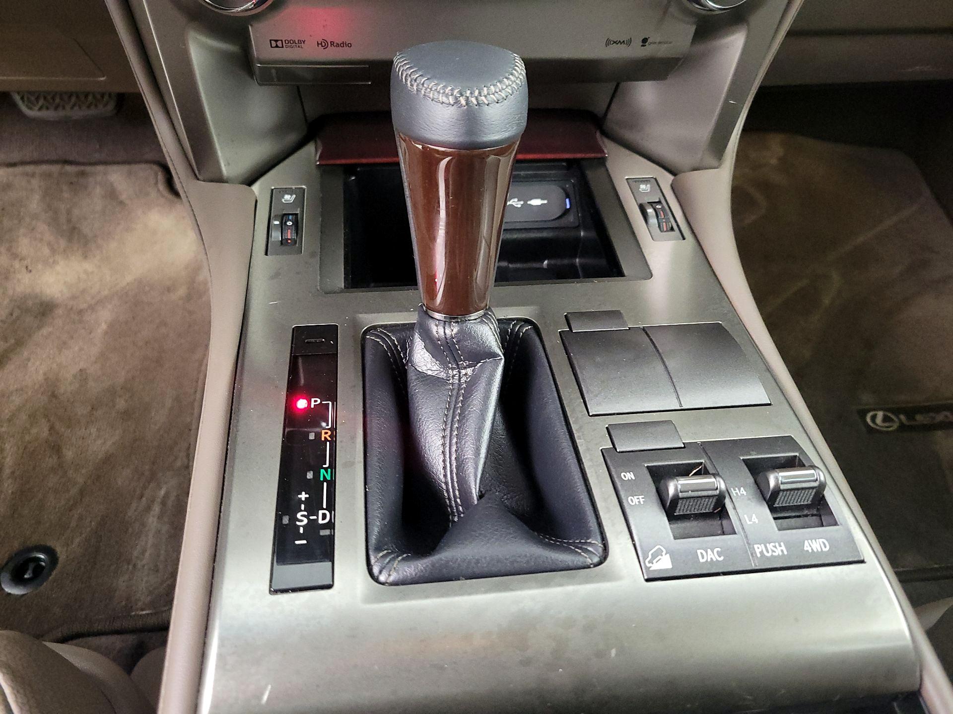 Thumbnail: 2019 Lexus GX - 18