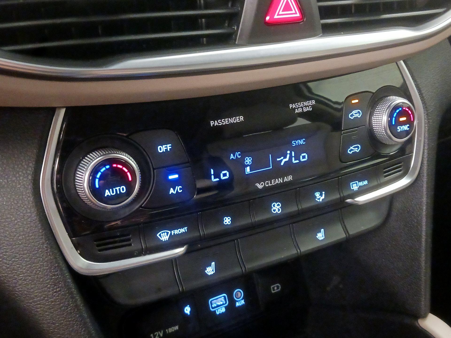 Thumbnail: 2020 Hyundai Santa Fe - 16