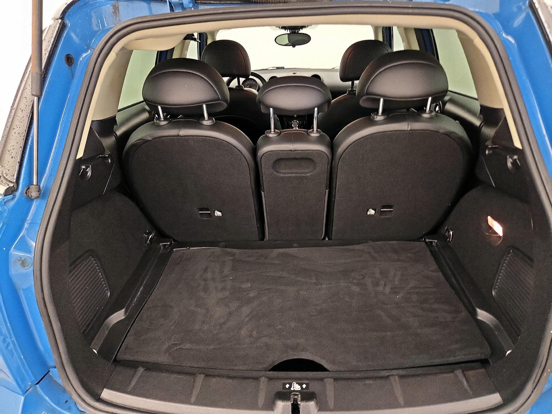 Thumbnail: 2016 MINI Cooper Countryman - 18