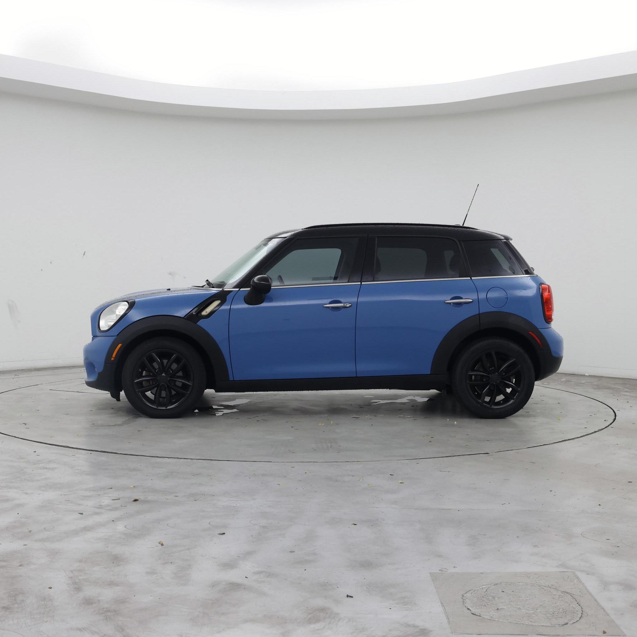 Thumbnail: 2016 MINI Cooper Countryman - 3