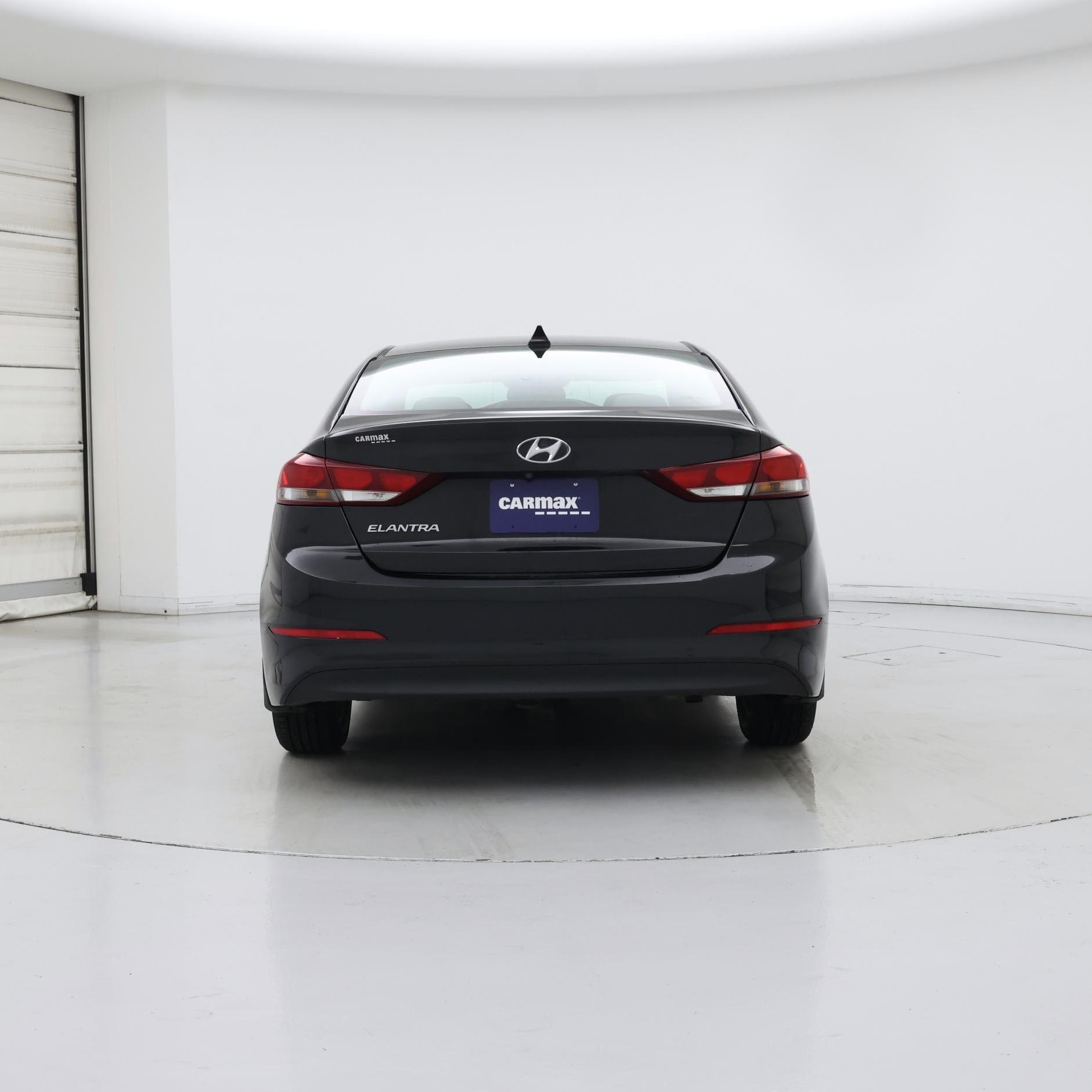 Thumbnail: 2017 Hyundai Elantra - 6