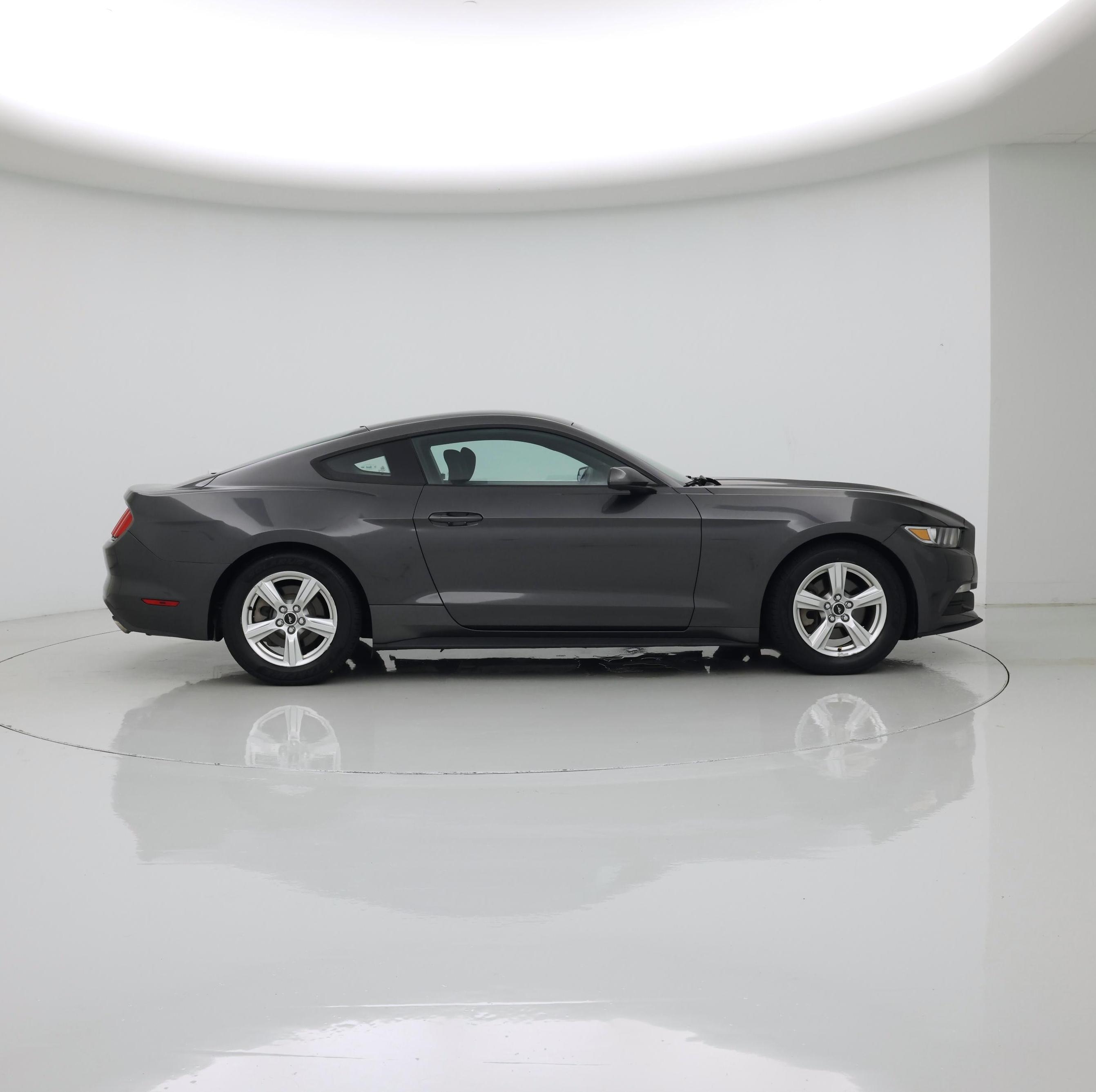 Thumbnail: 2015 Ford Mustang - 7