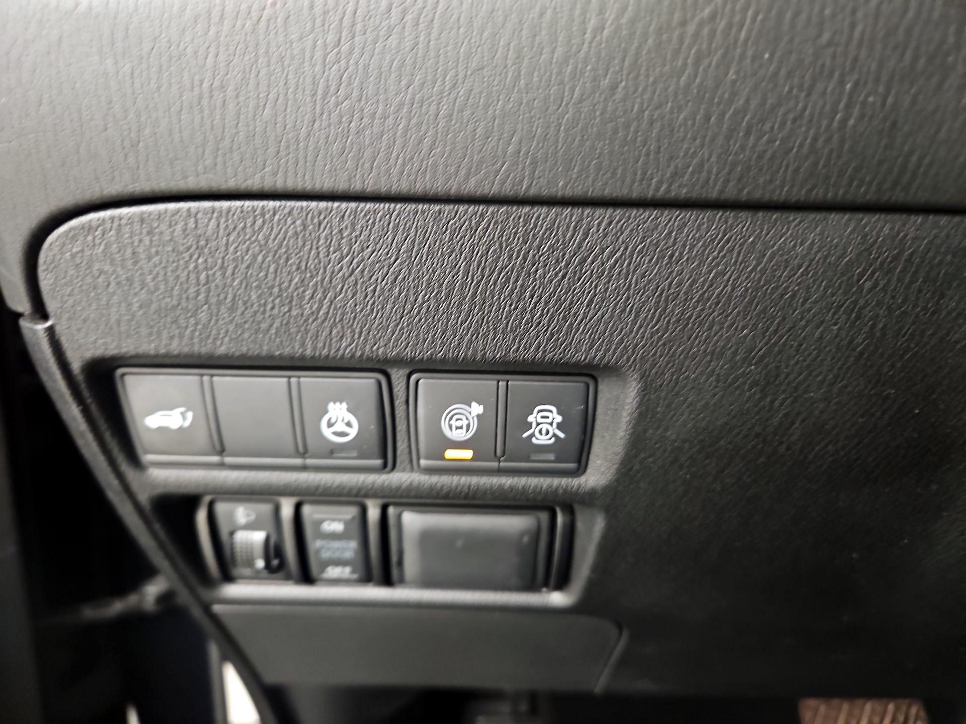 Thumbnail: 2019 Nissan Armada - 13