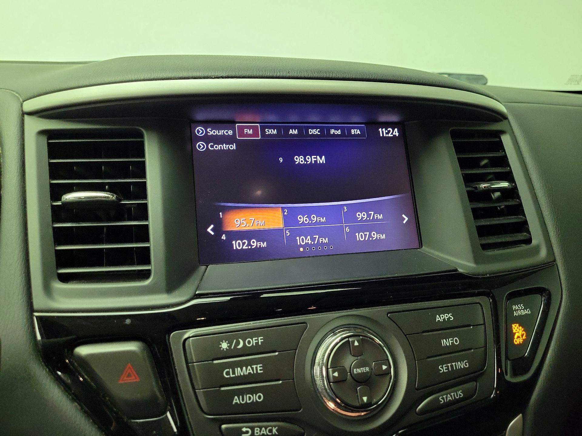 Thumbnail: 2018 Nissan Pathfinder - 15