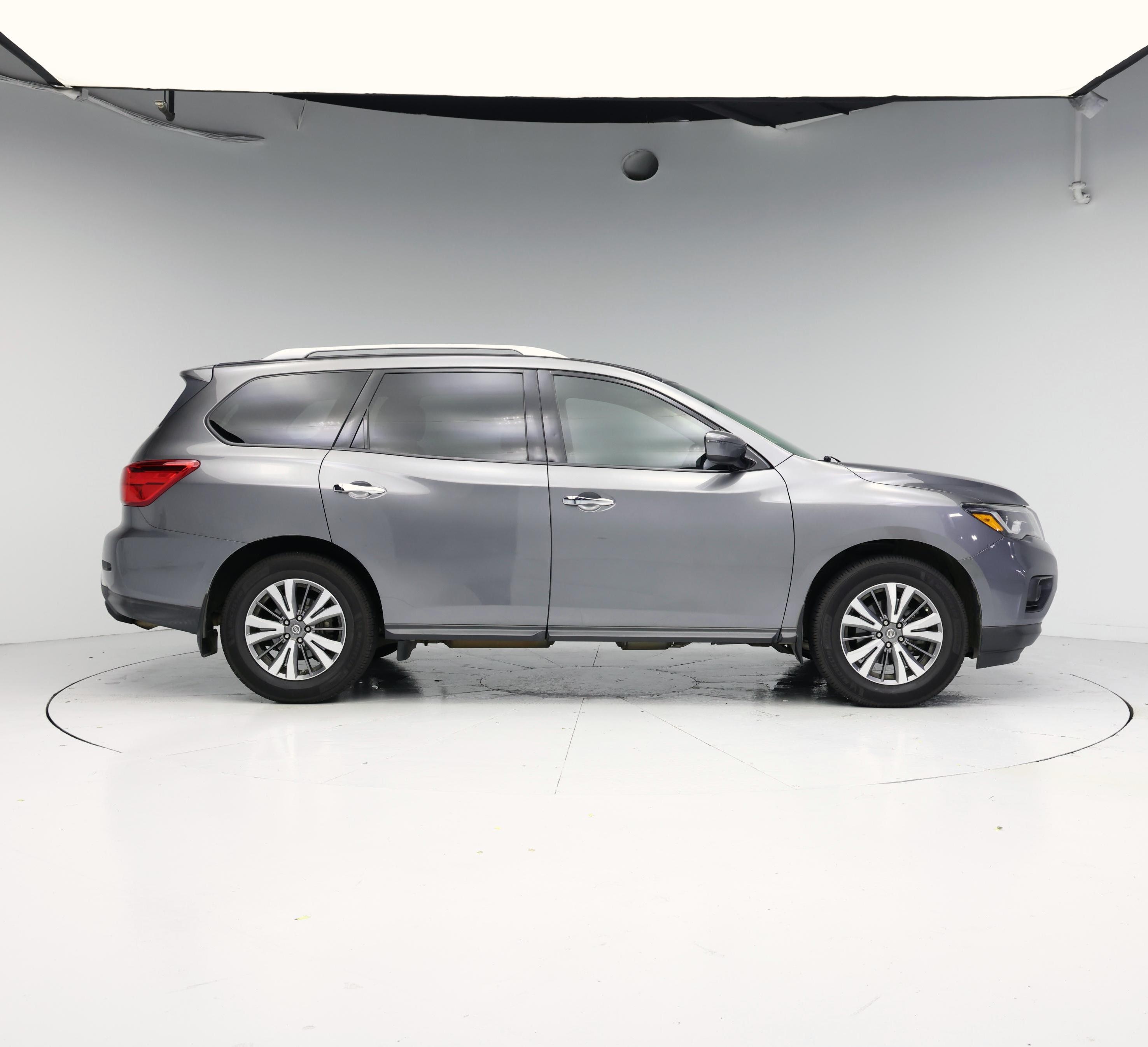 Thumbnail: 2018 Nissan Pathfinder - 7