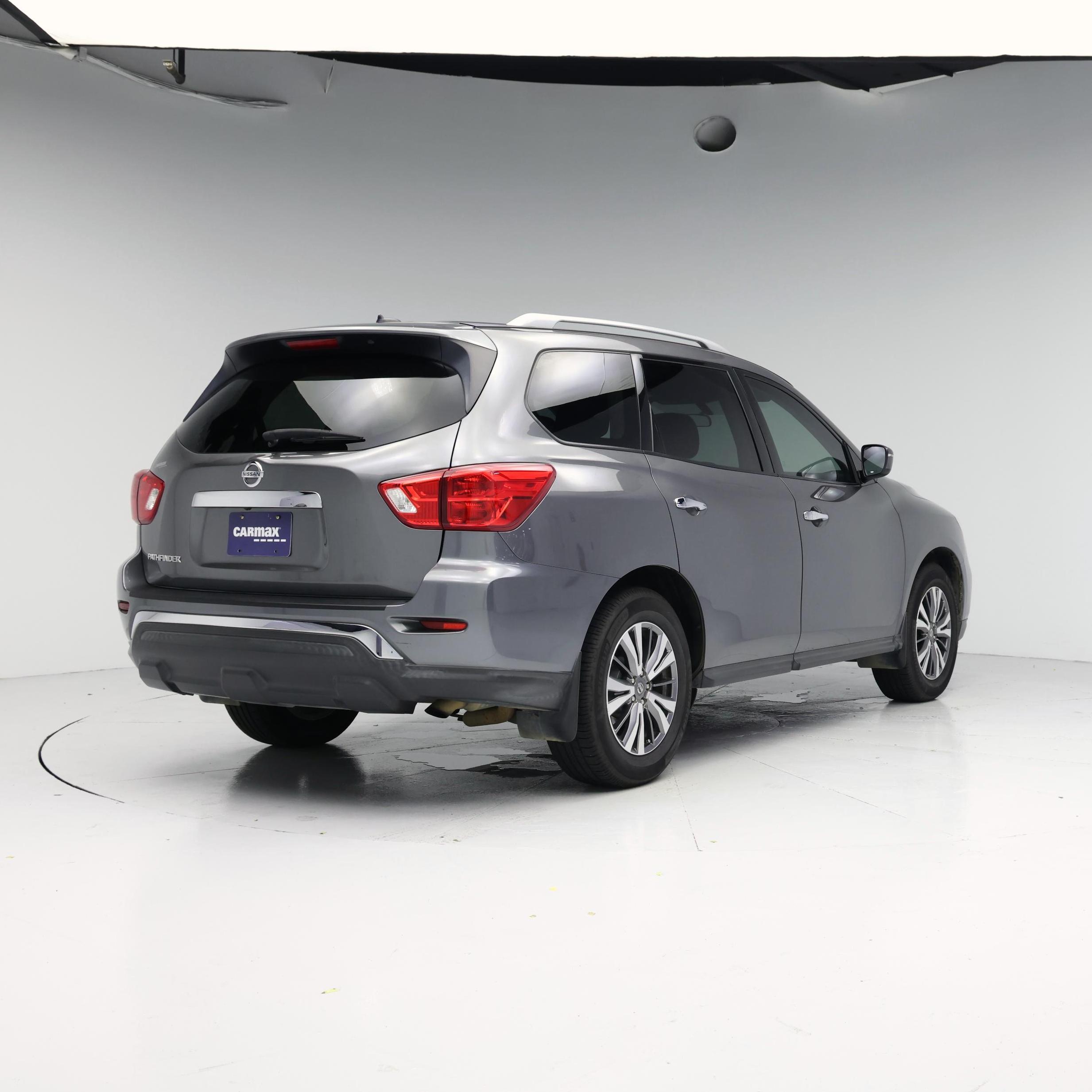 Thumbnail: 2018 Nissan Pathfinder - 8