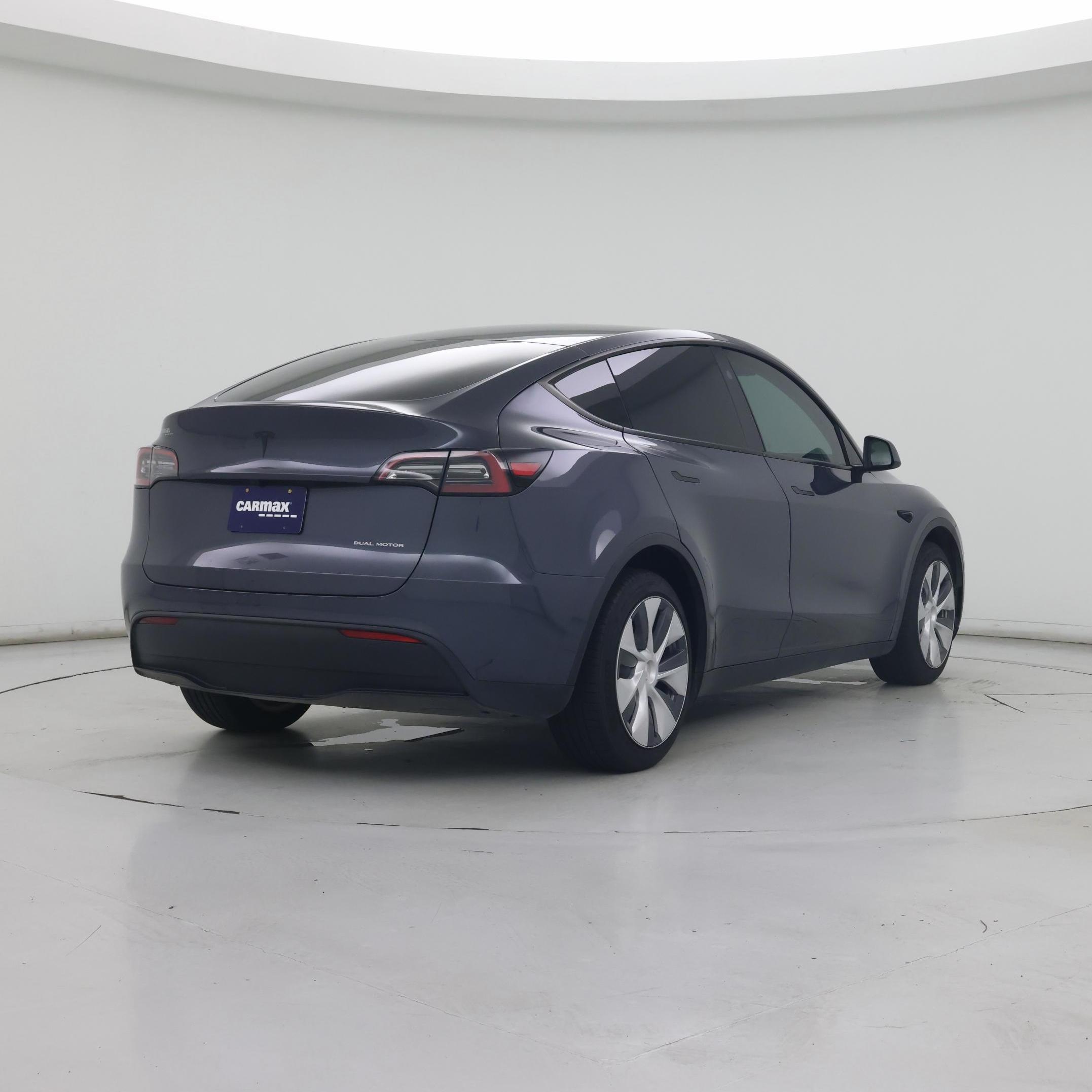 Thumbnail: 2023 Tesla Model Y - 8