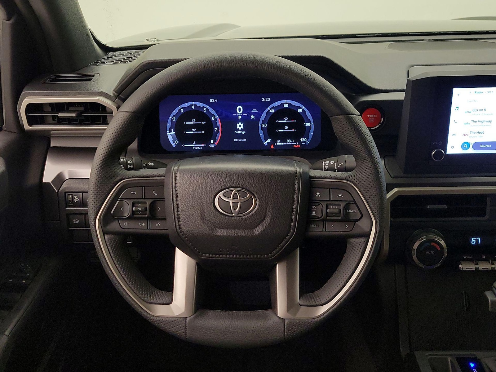 2025 Toyota Tacoma TRD Off Road - Photo 11