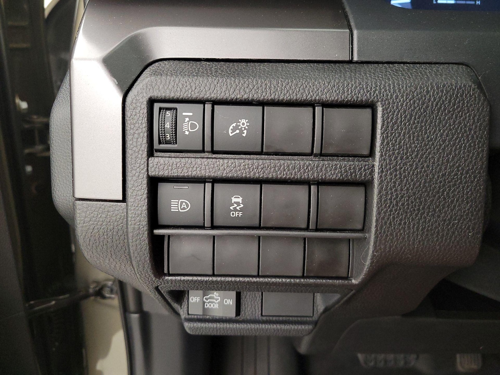 2025 Toyota Tacoma TRD Off Road - Photo 14