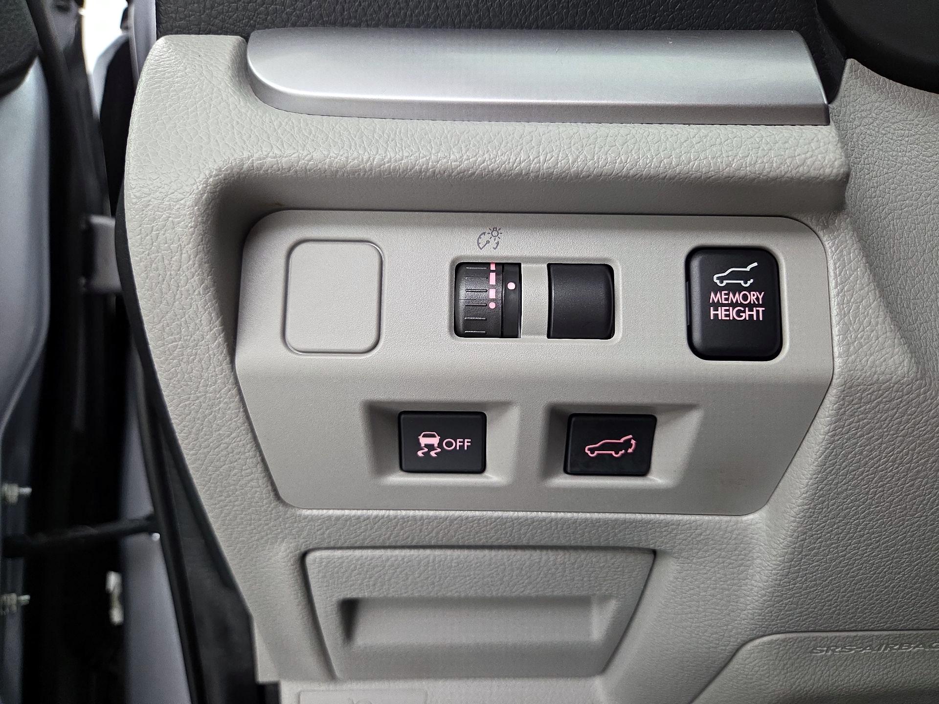 Thumbnail: 2015 Subaru Forester - 13