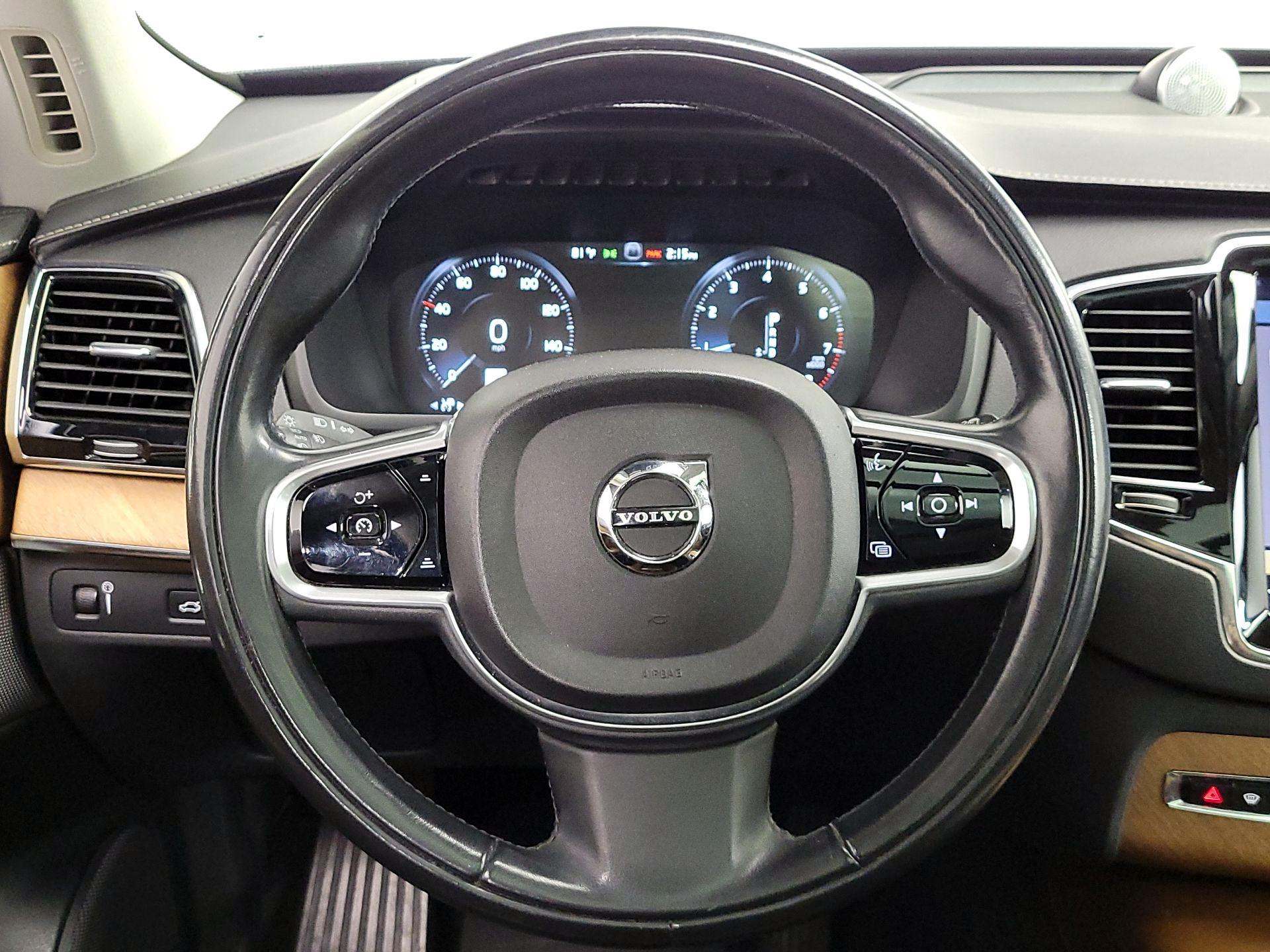 Thumbnail: 2018 Volvo XC90 - 10