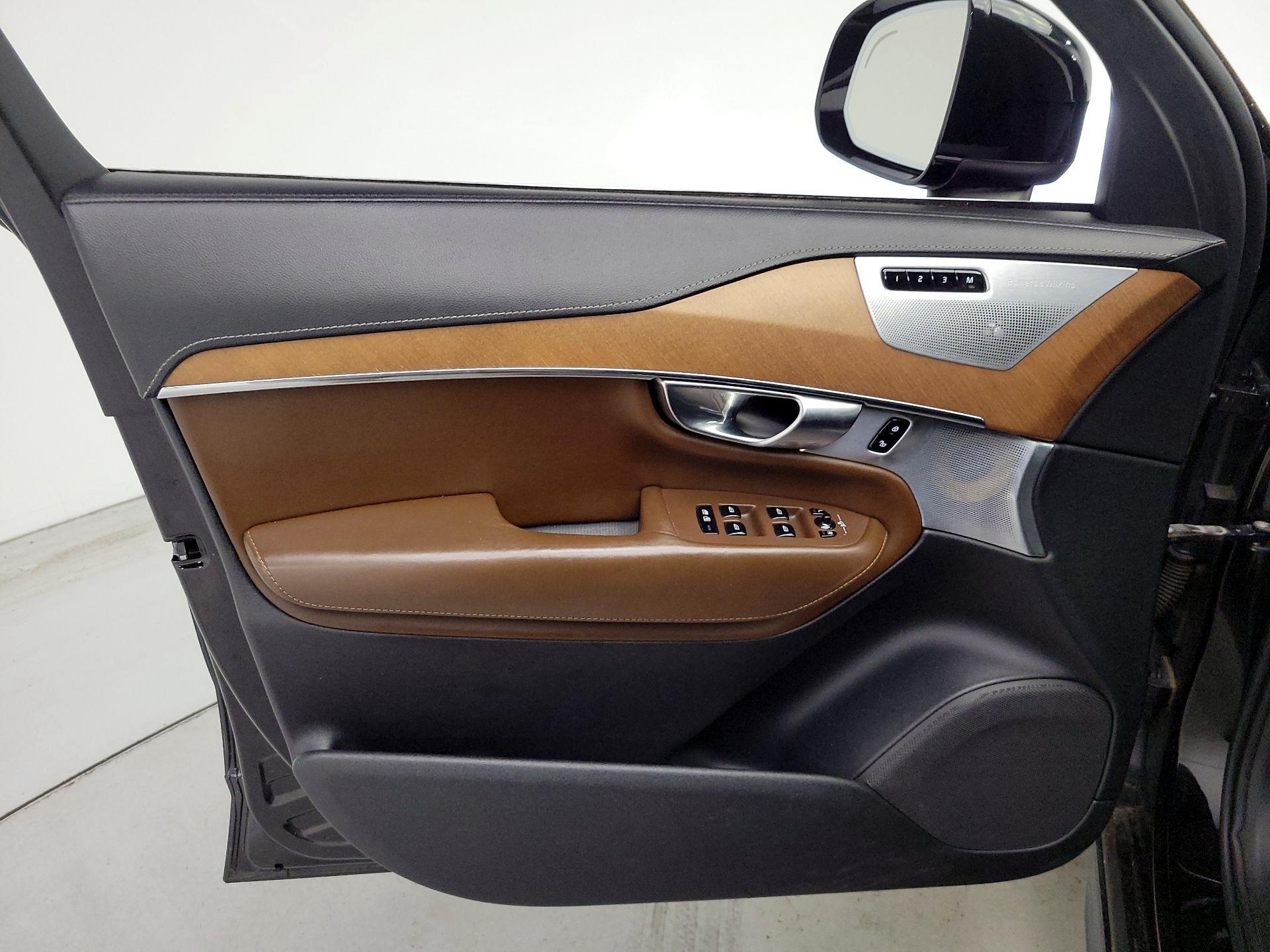 Thumbnail: 2018 Volvo XC90 - 12