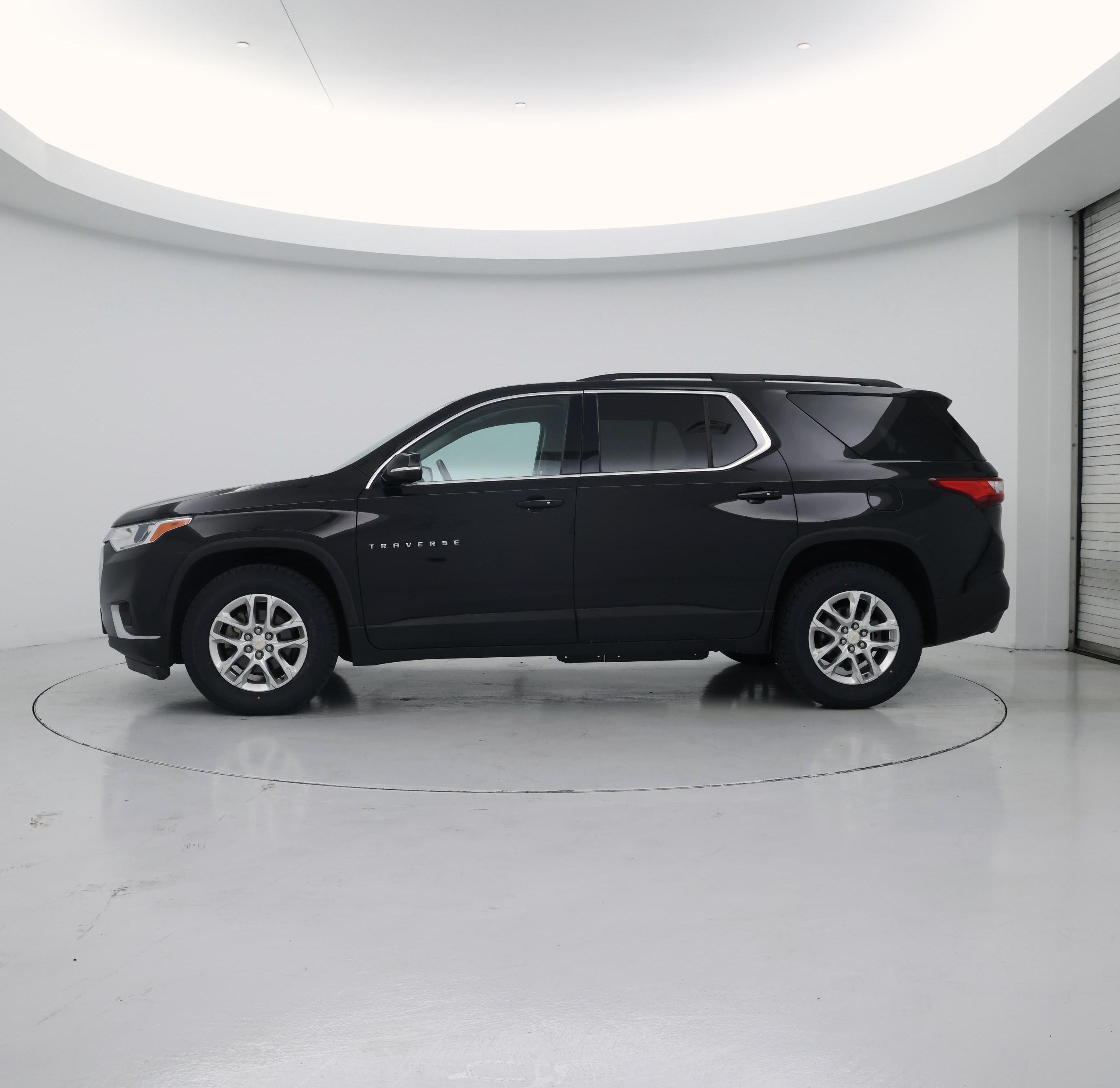 Thumbnail: 2019 Chevrolet Traverse - 3