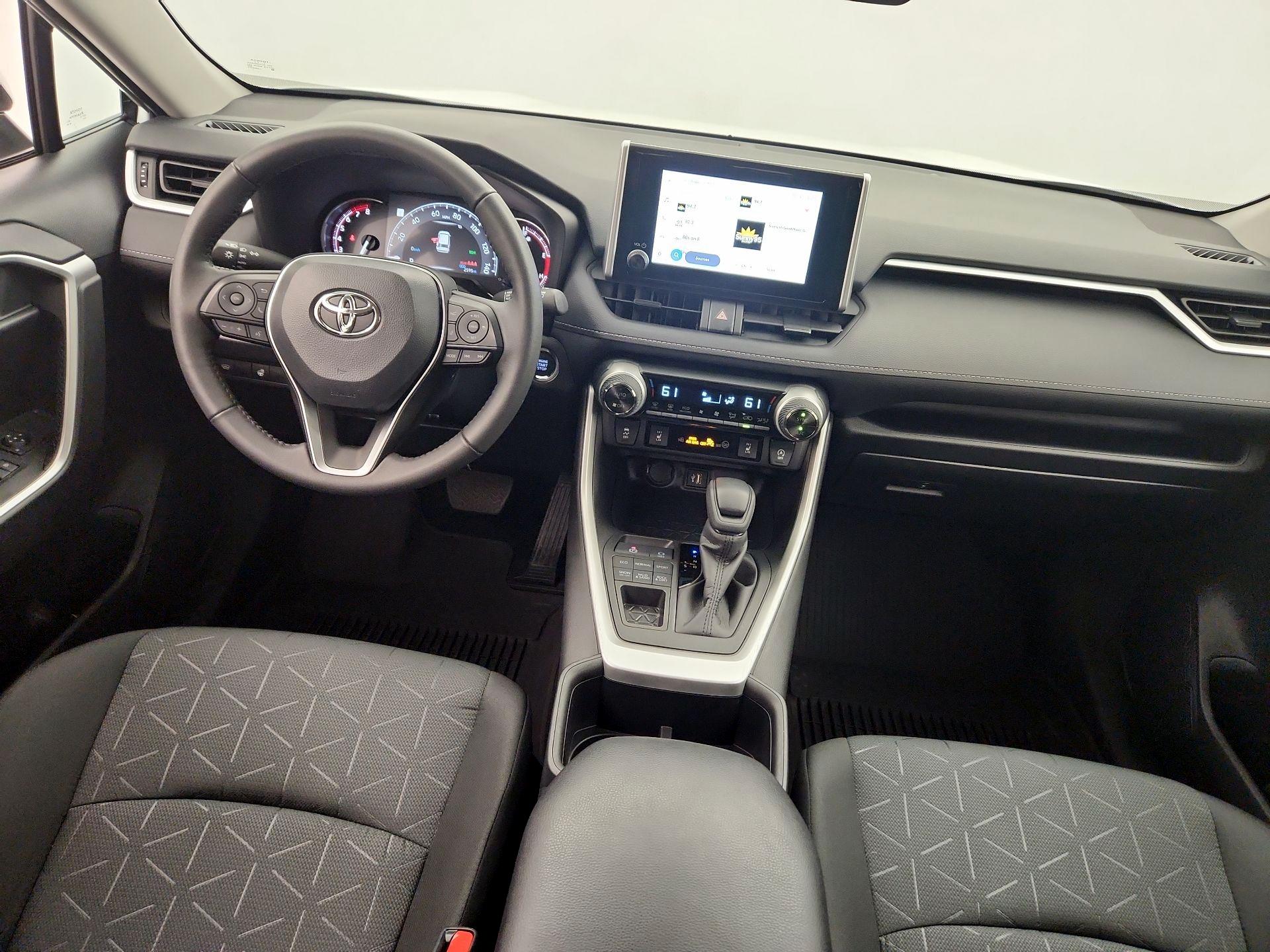 Thumbnail: 2025 Toyota RAV4 - 9